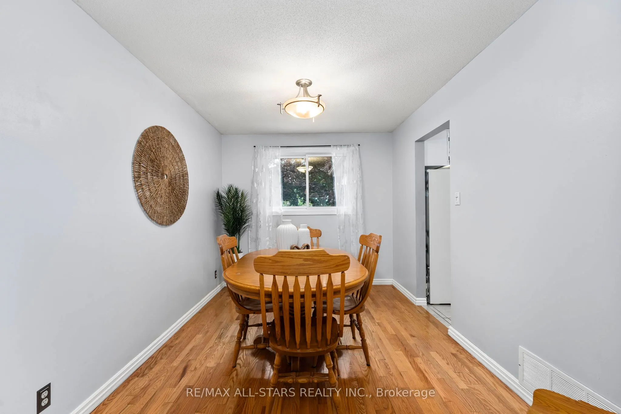 3 Fairwood Drive