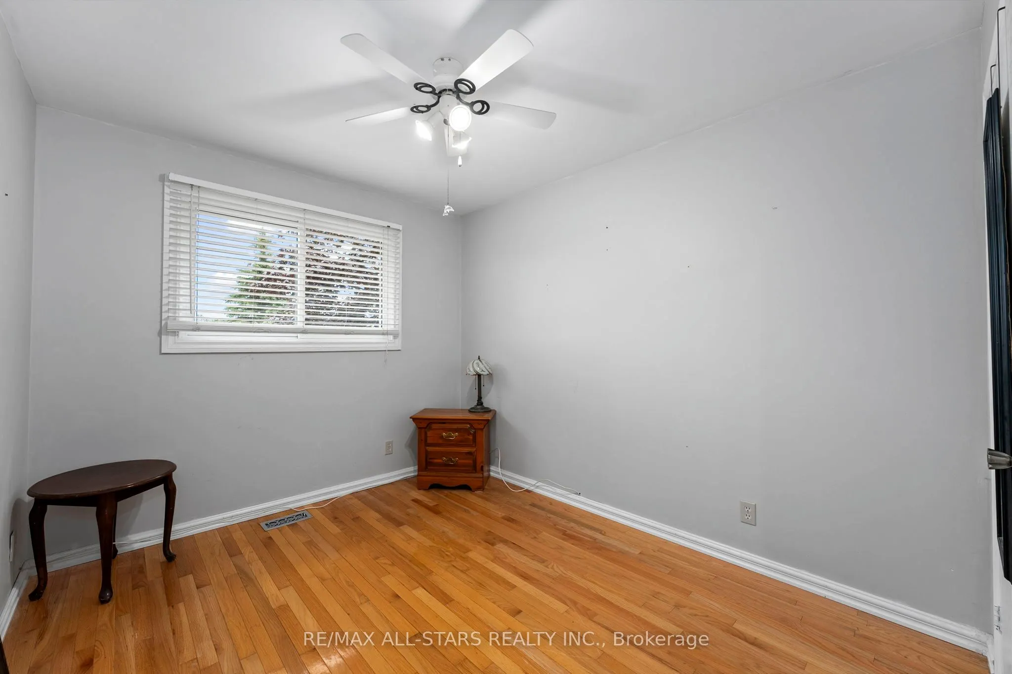 3 Fairwood Drive