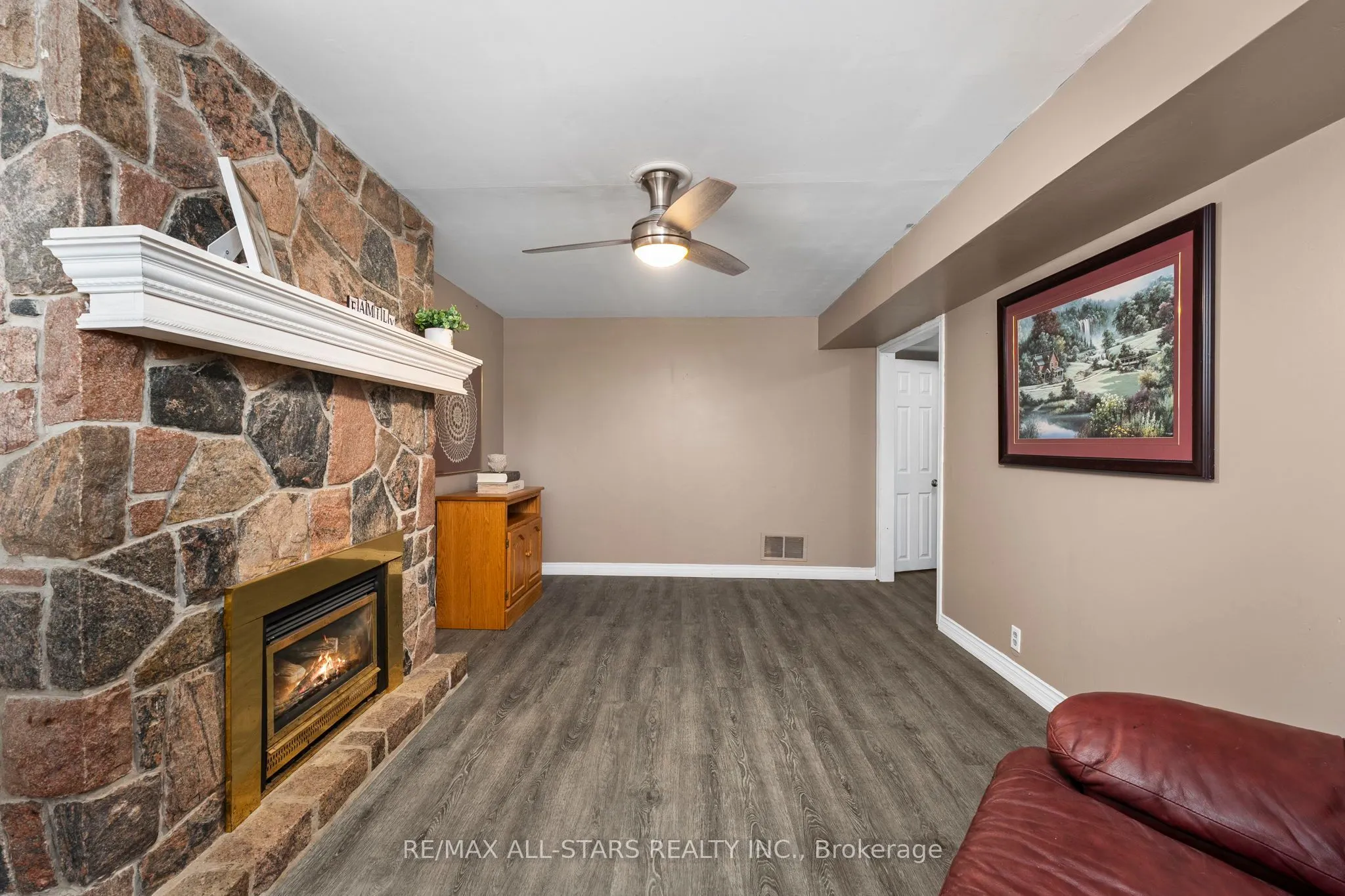 3 Fairwood Drive