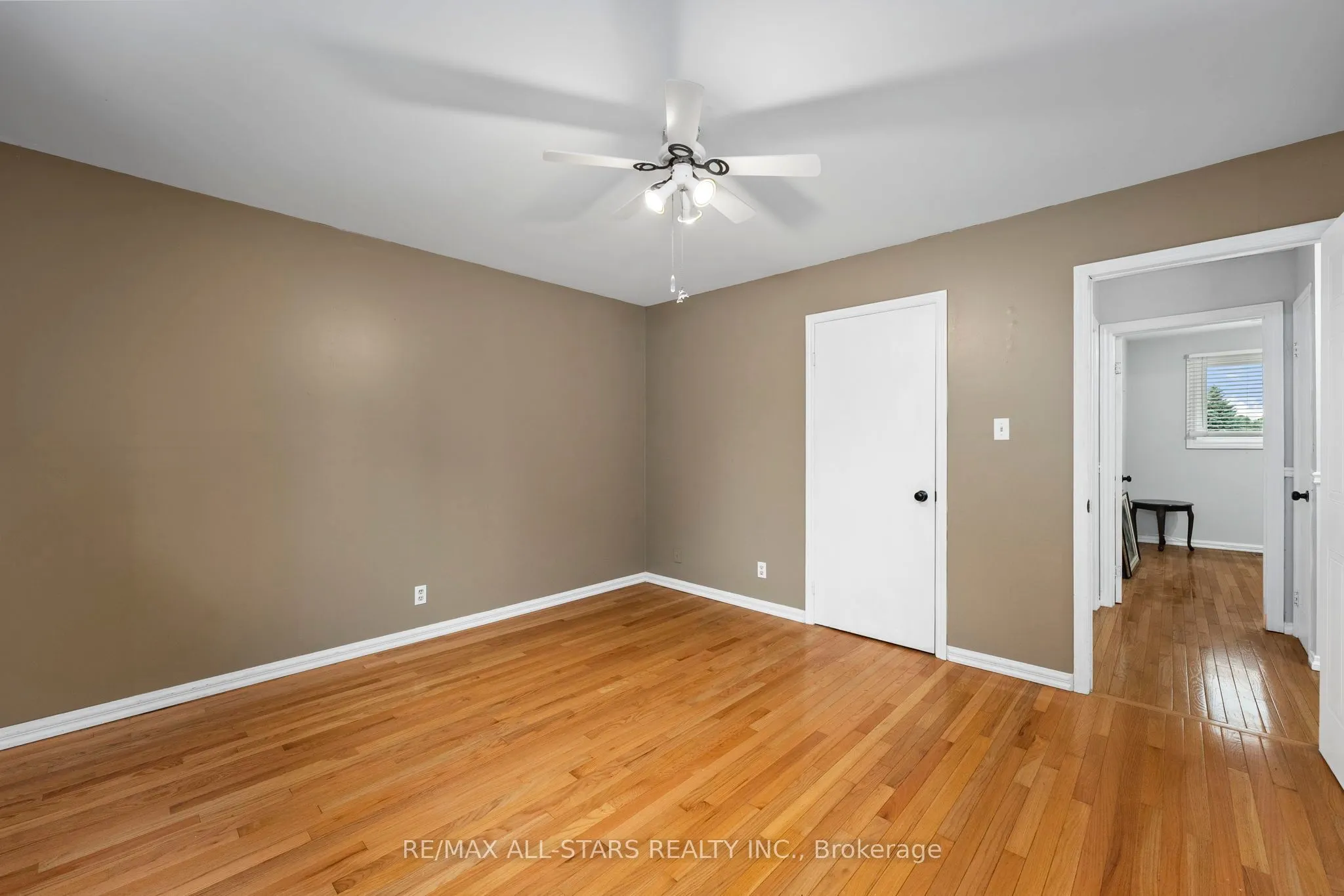 3 Fairwood Drive