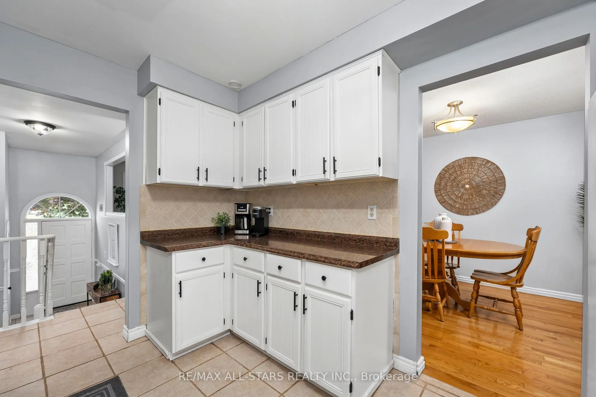 3 Fairwood Drive