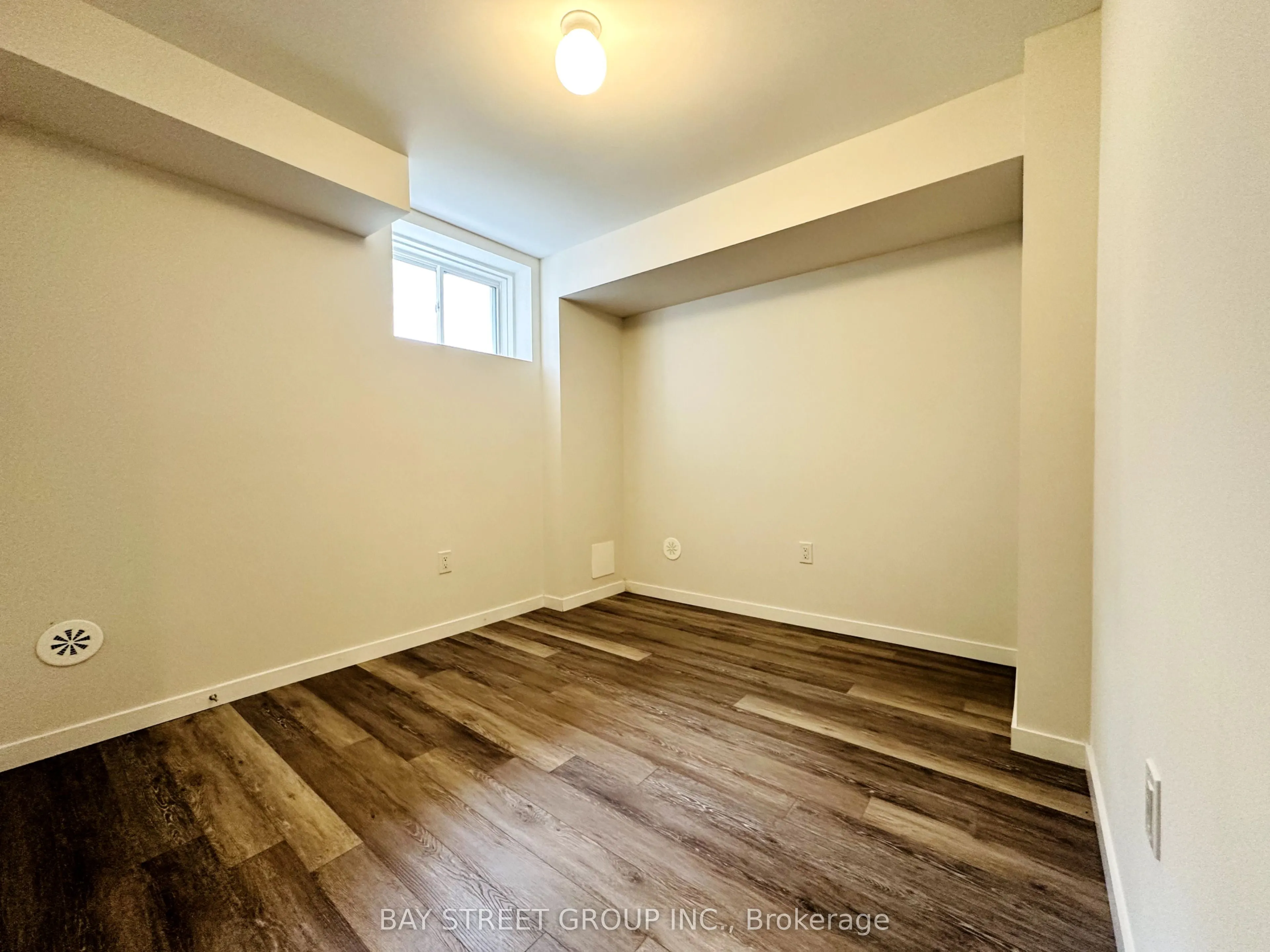 9 Armillo Place