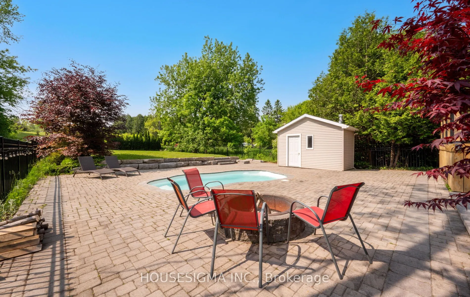 6053 Hillsdale Drive