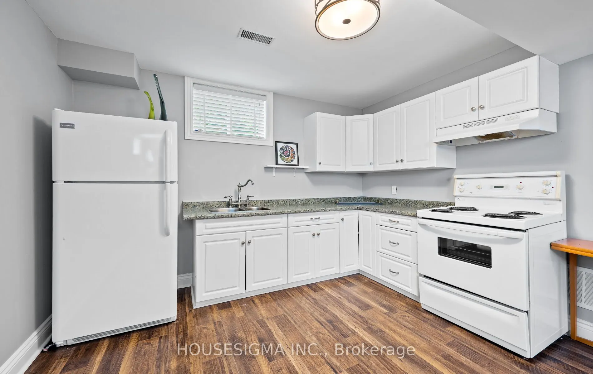 6053 Hillsdale Drive