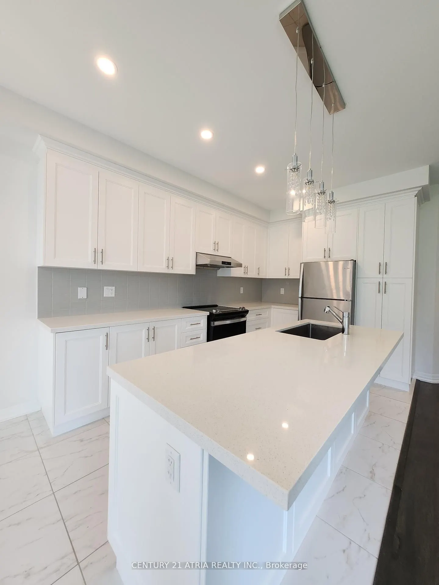 97 Schmeltzer Crescent