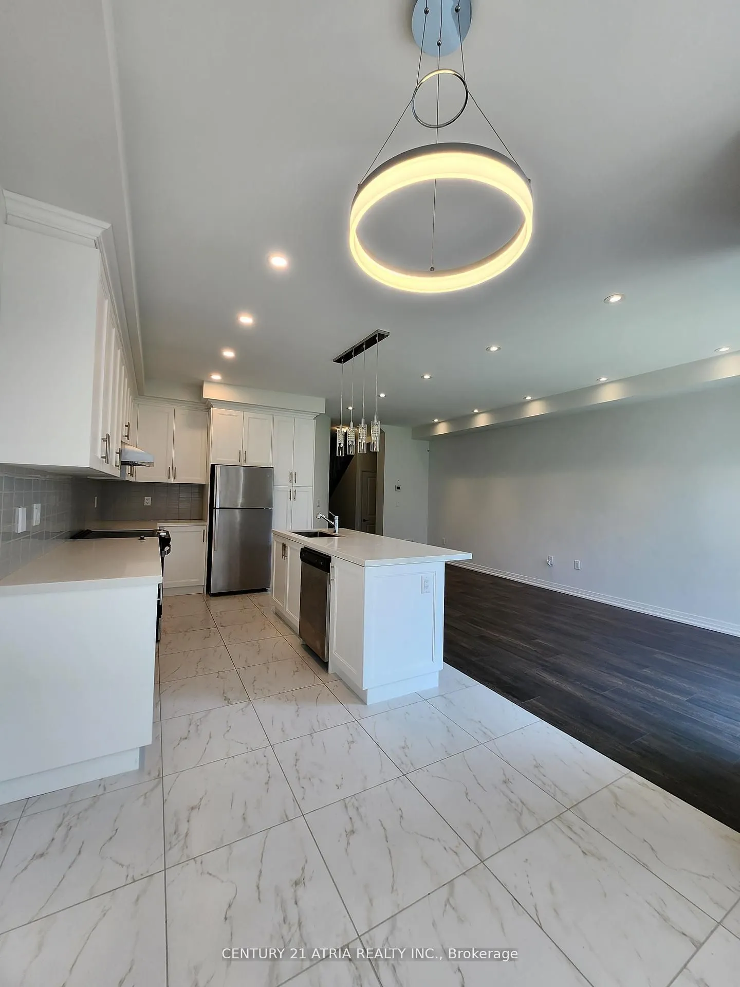 97 Schmeltzer Crescent