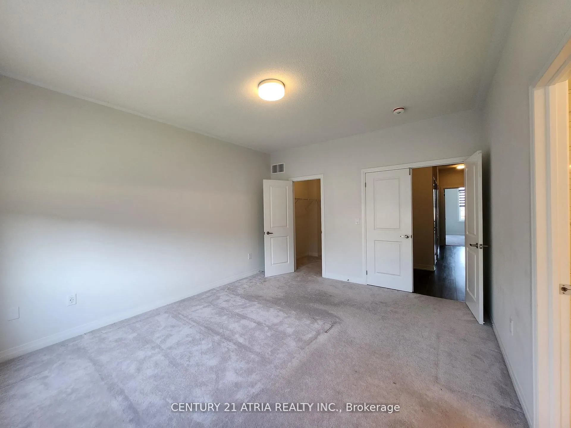 97 Schmeltzer Crescent