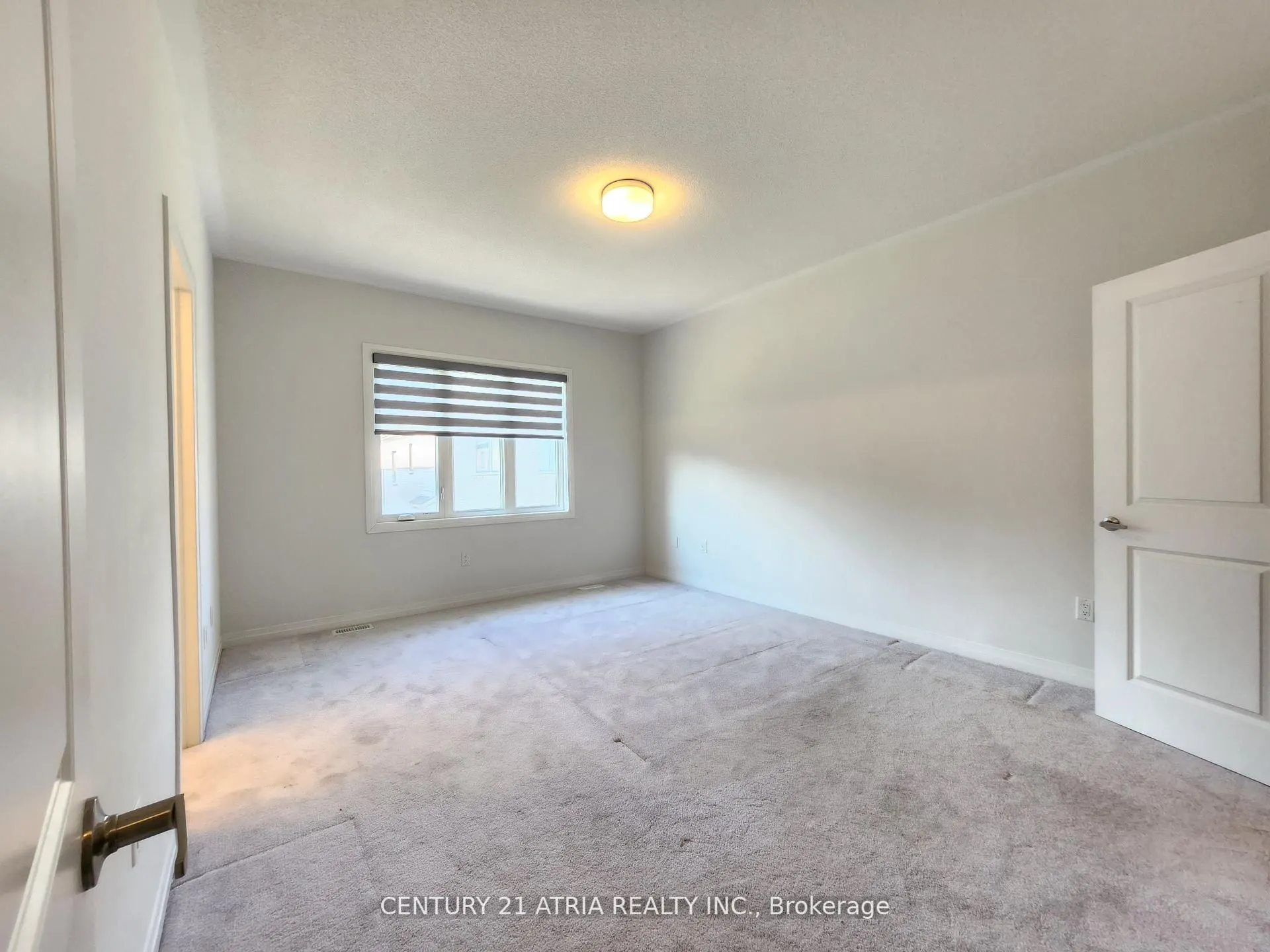 97 Schmeltzer Crescent