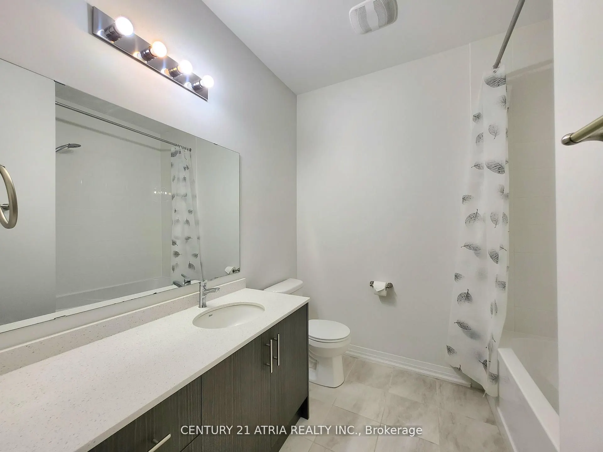 97 Schmeltzer Crescent