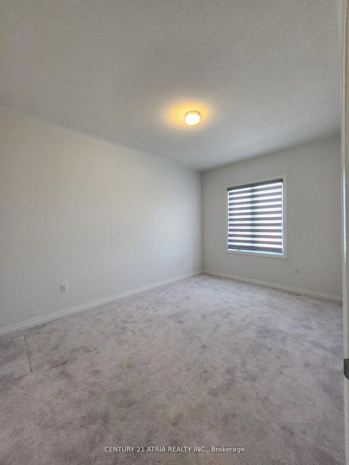 97 Schmeltzer Crescent