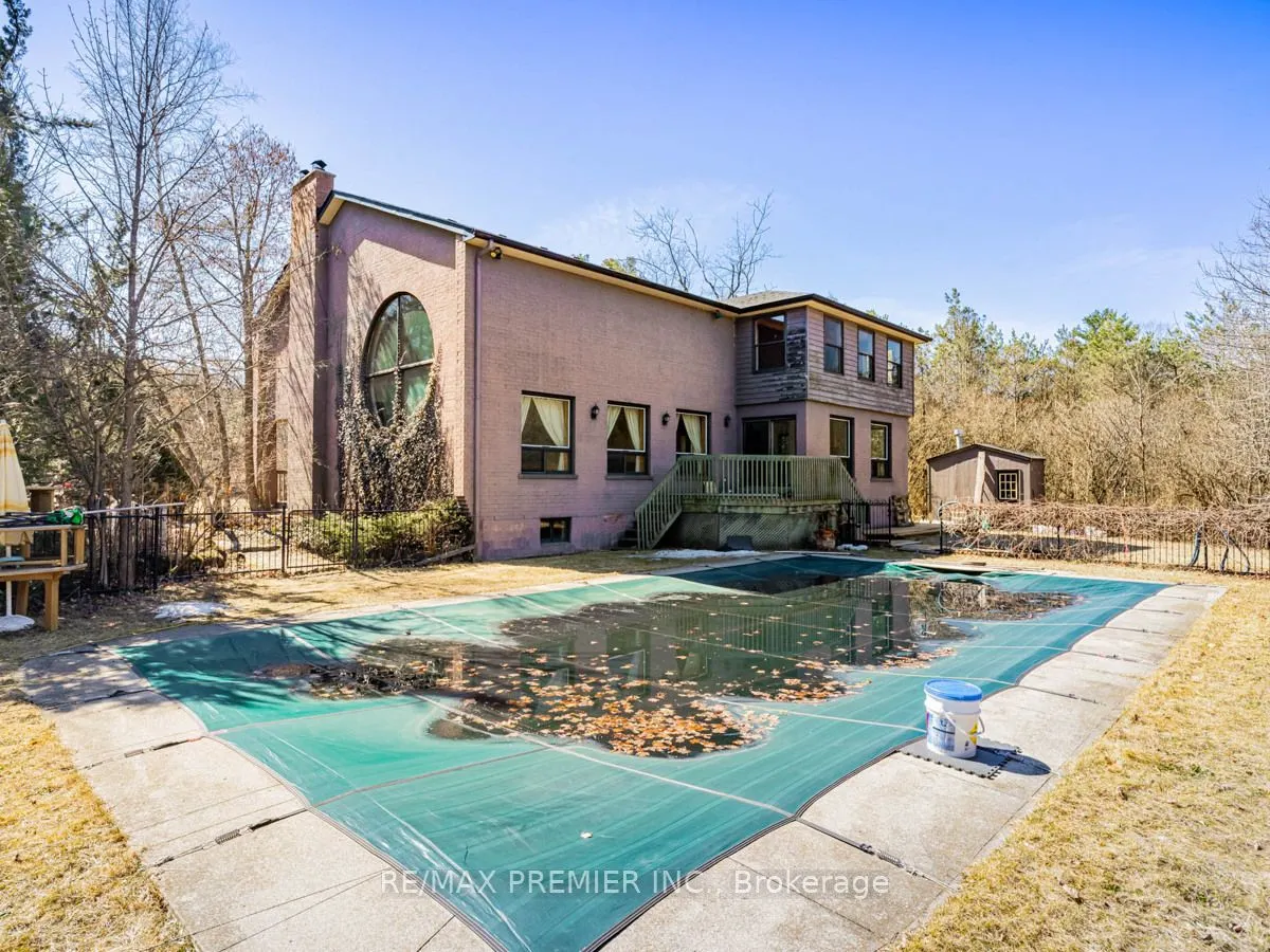 4282 Vivian Road