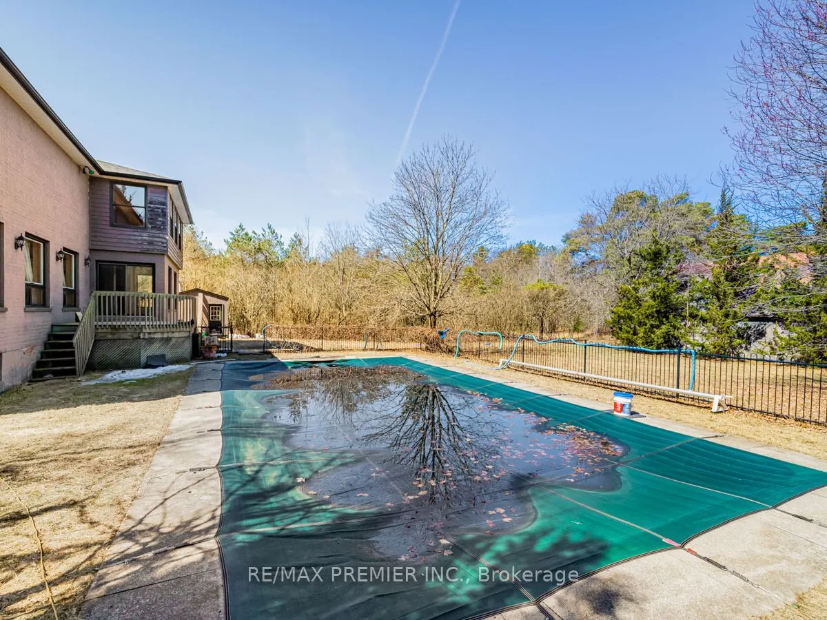 4282 Vivian Road