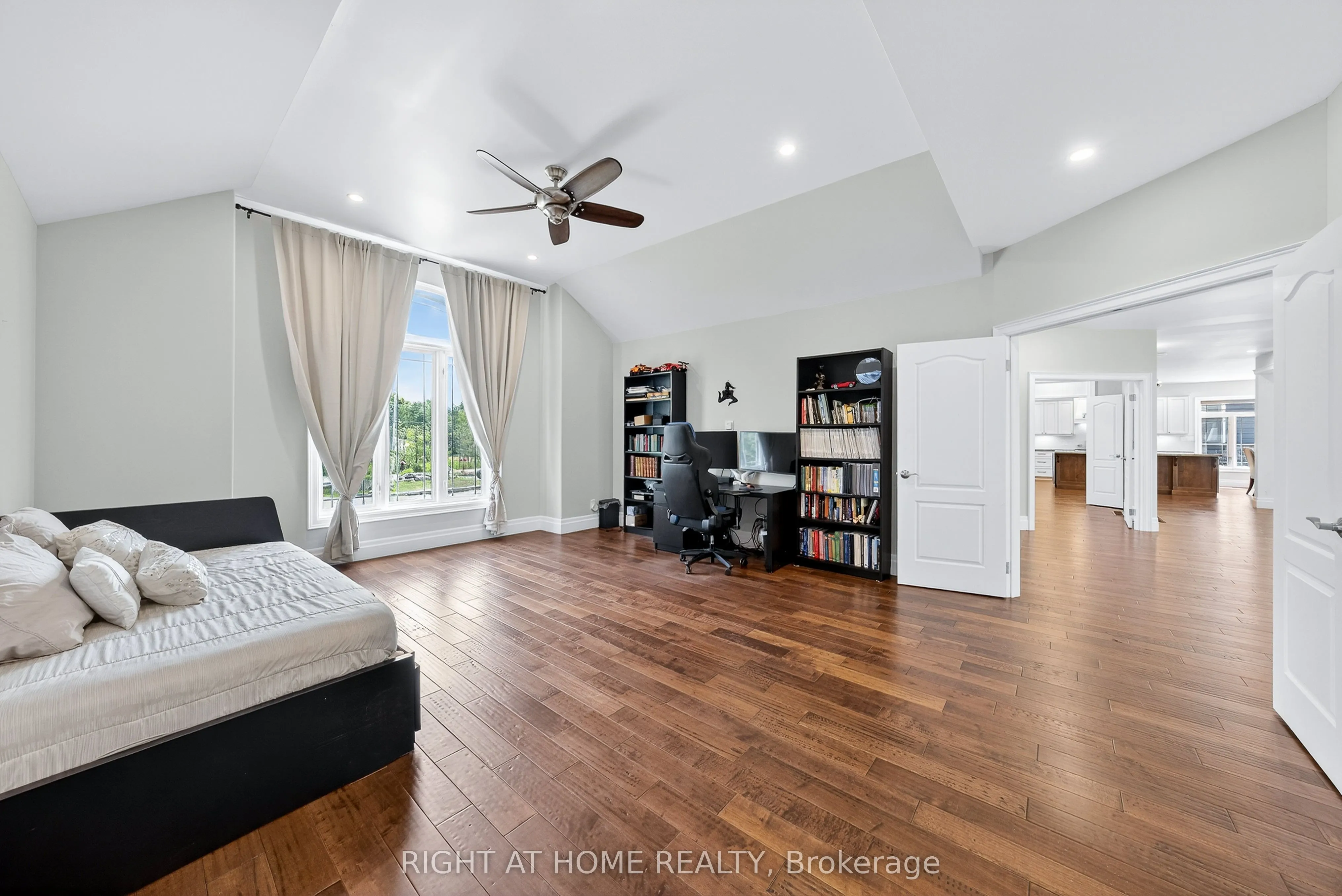 3500 Crescent Harbour Road