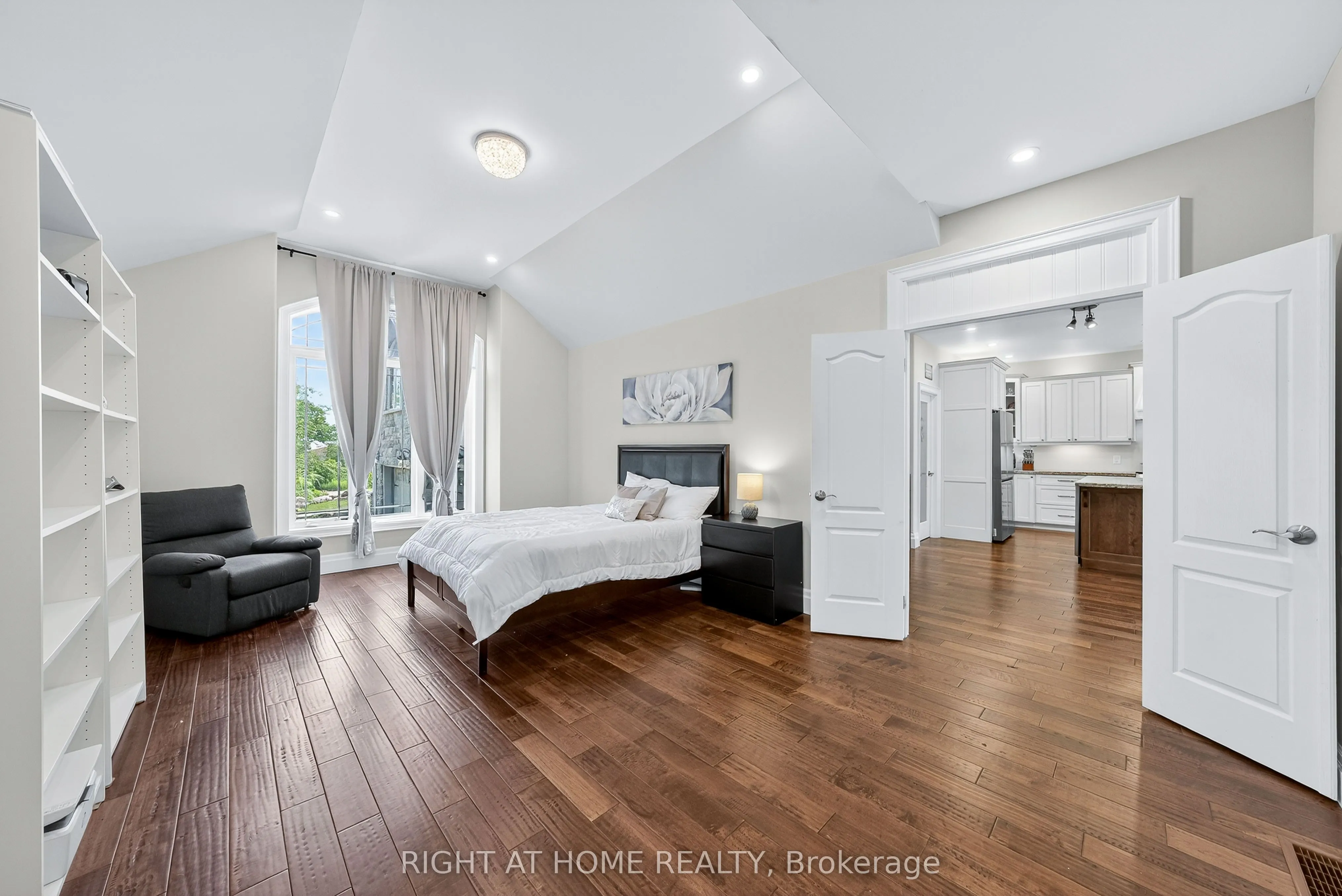 3500 Crescent Harbour Road