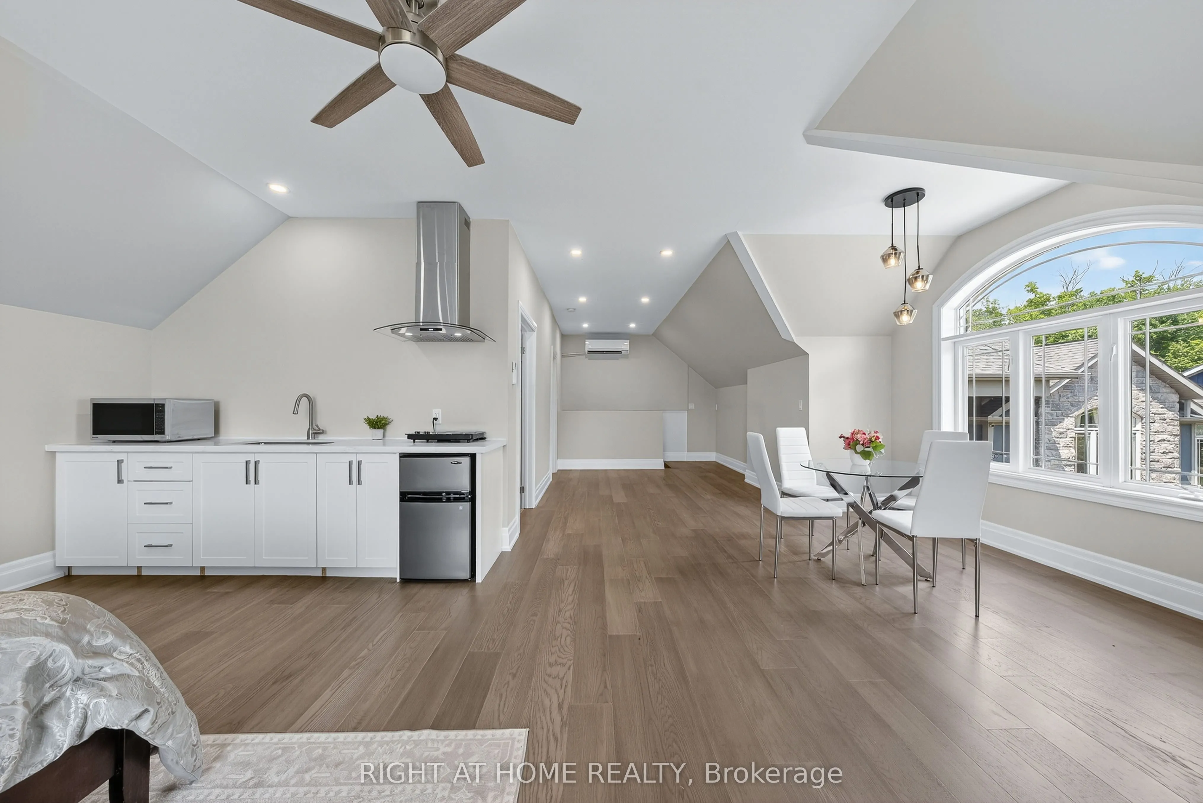 3500 Crescent Harbour Road