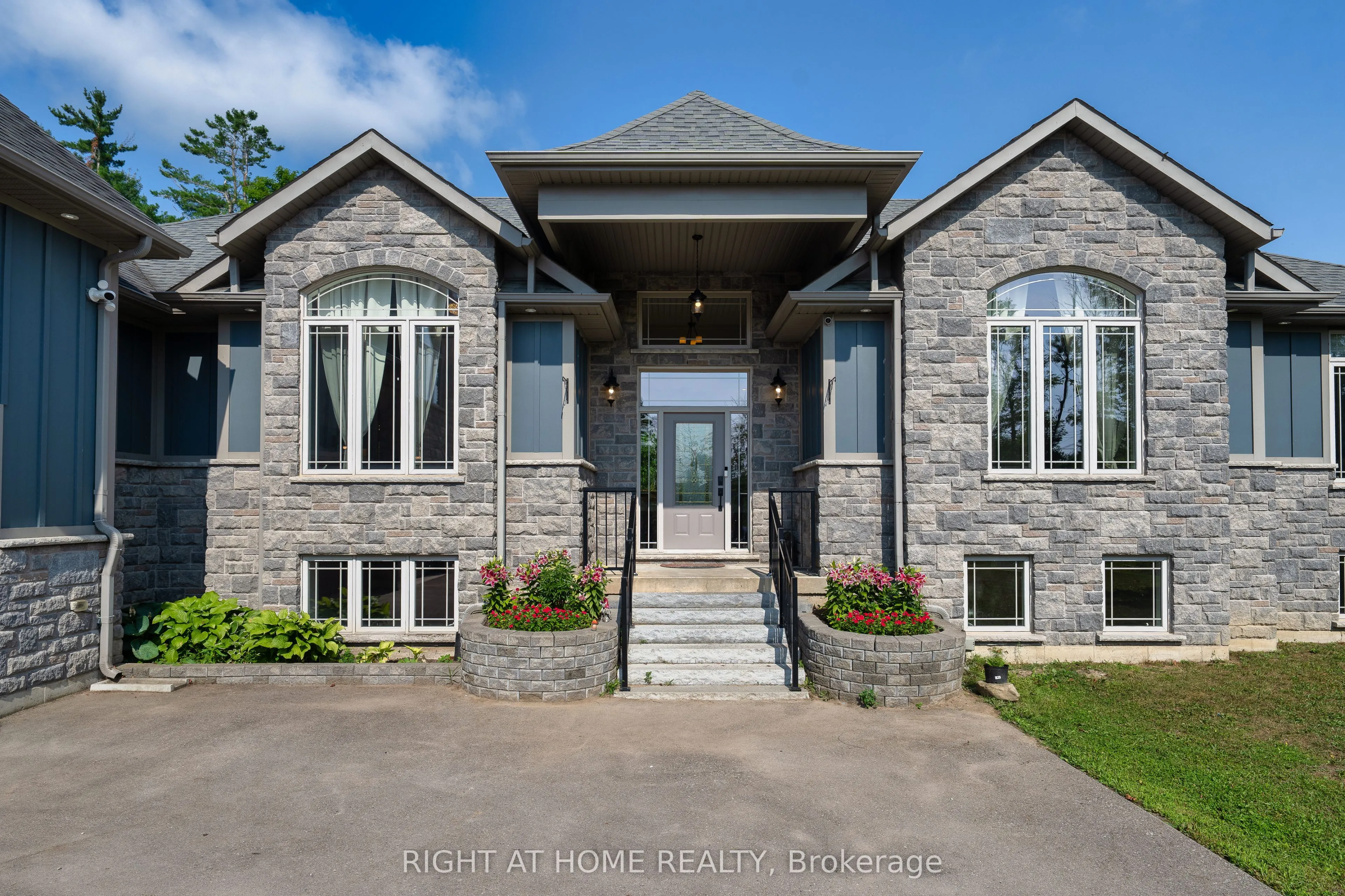 3500 Crescent Harbour Road
