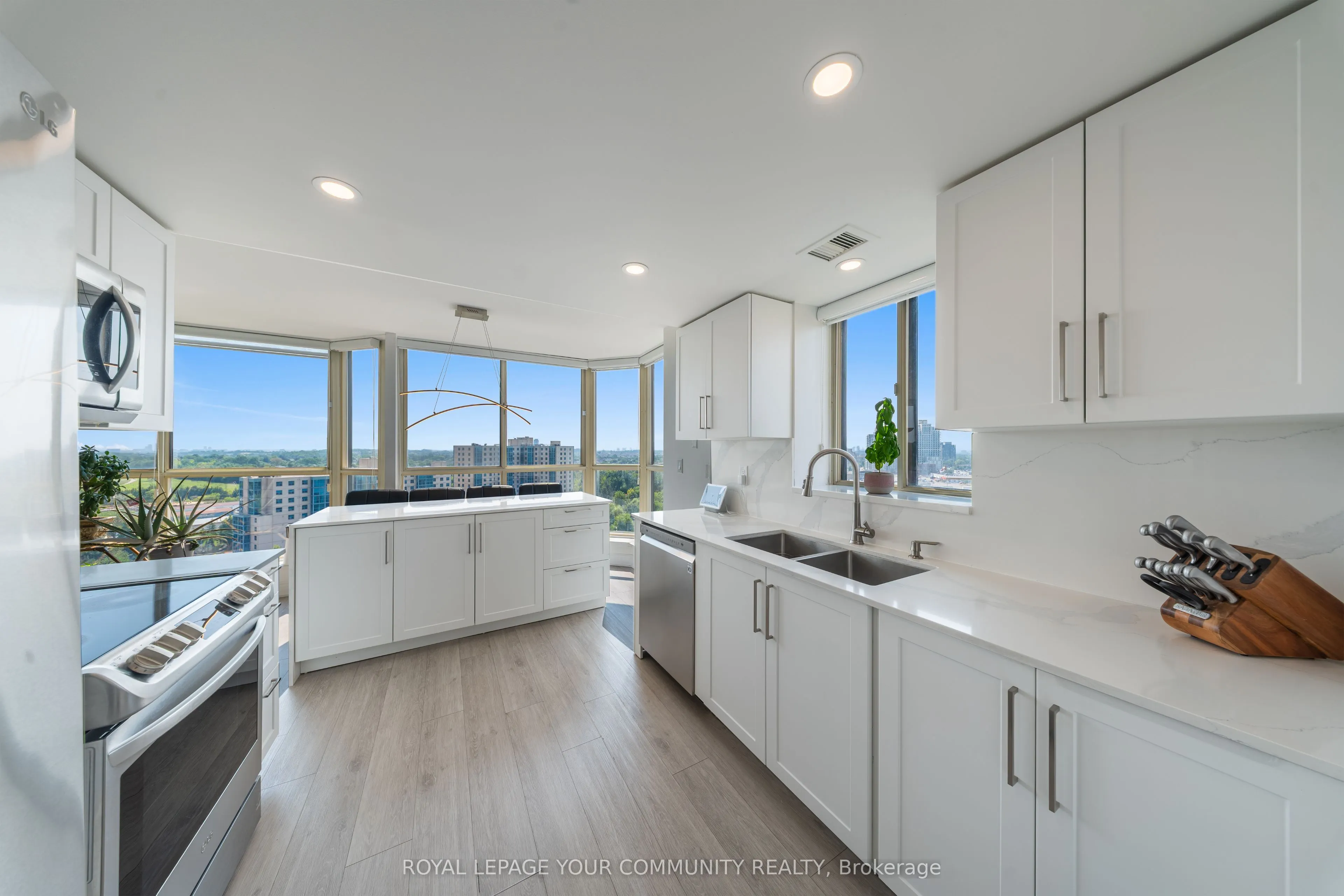 100 OBSERVATORY Lane, #1503