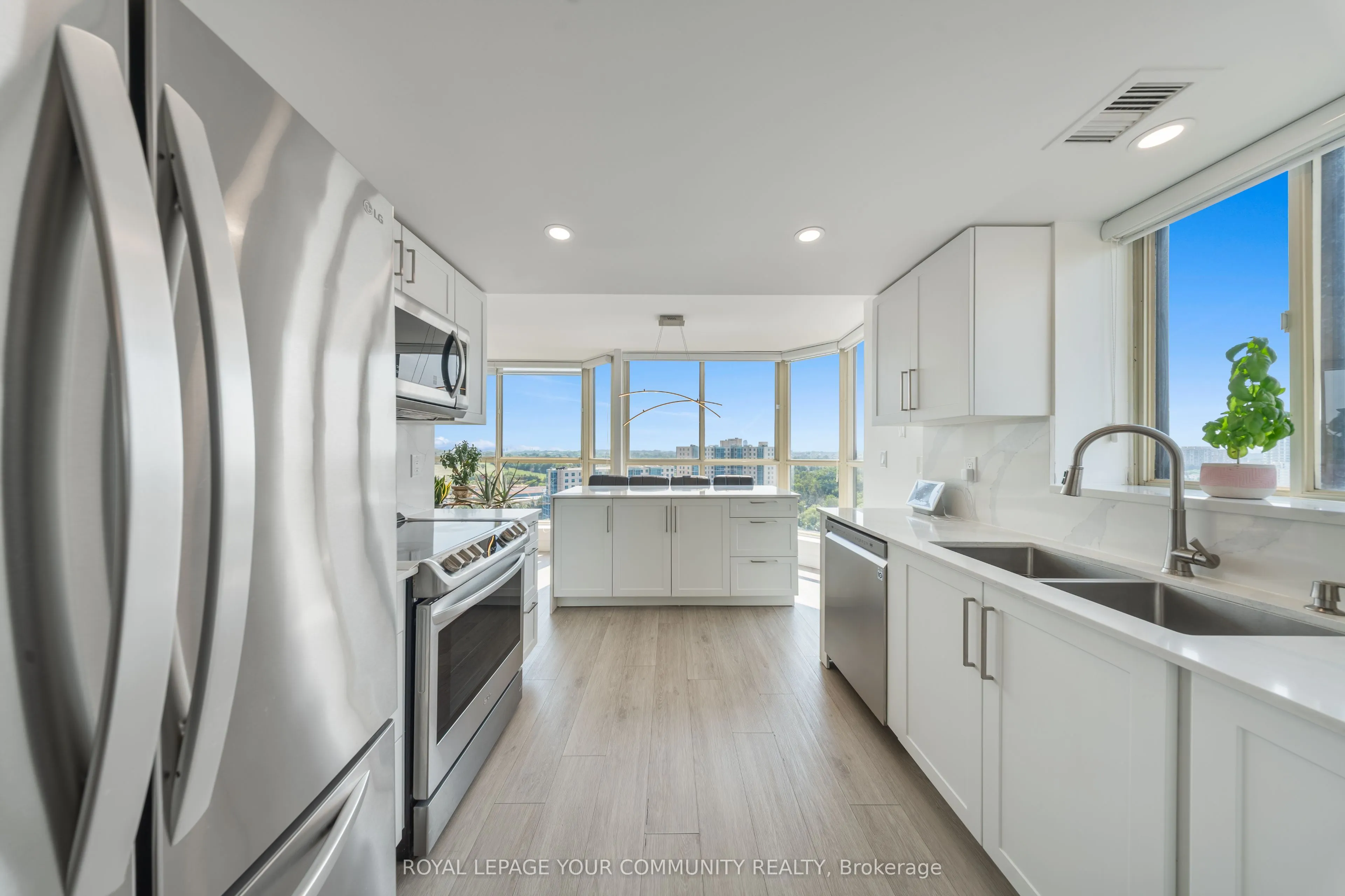 100 OBSERVATORY Lane, #1503