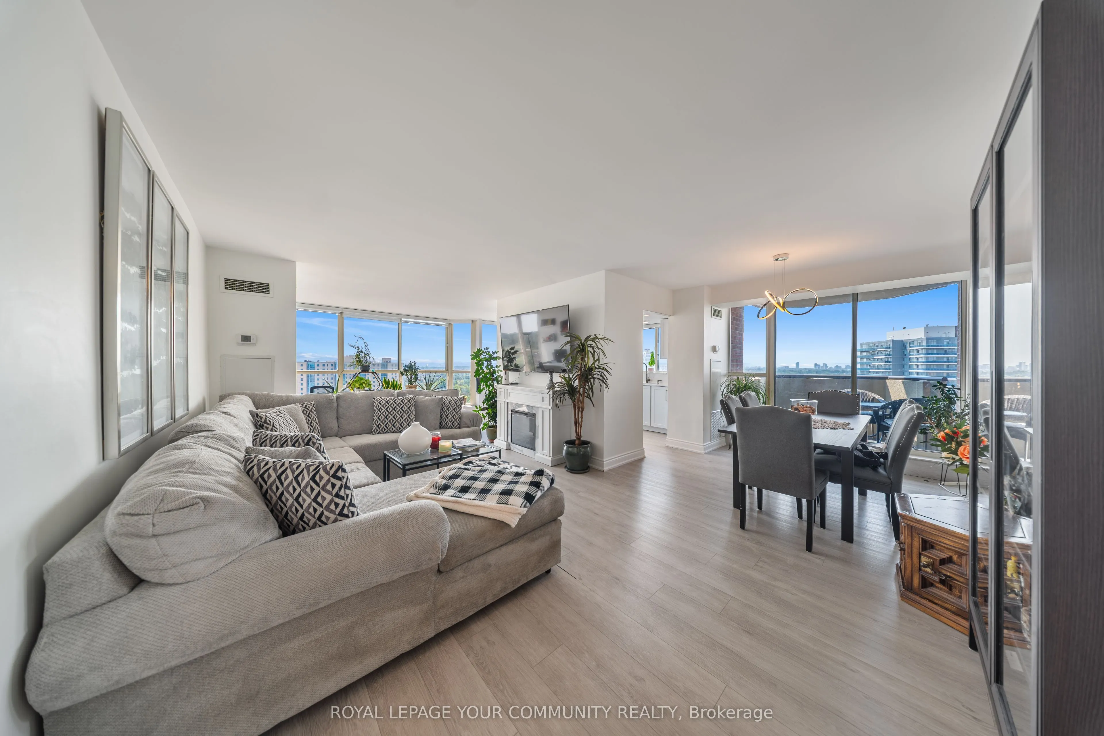100 OBSERVATORY Lane, #1503
