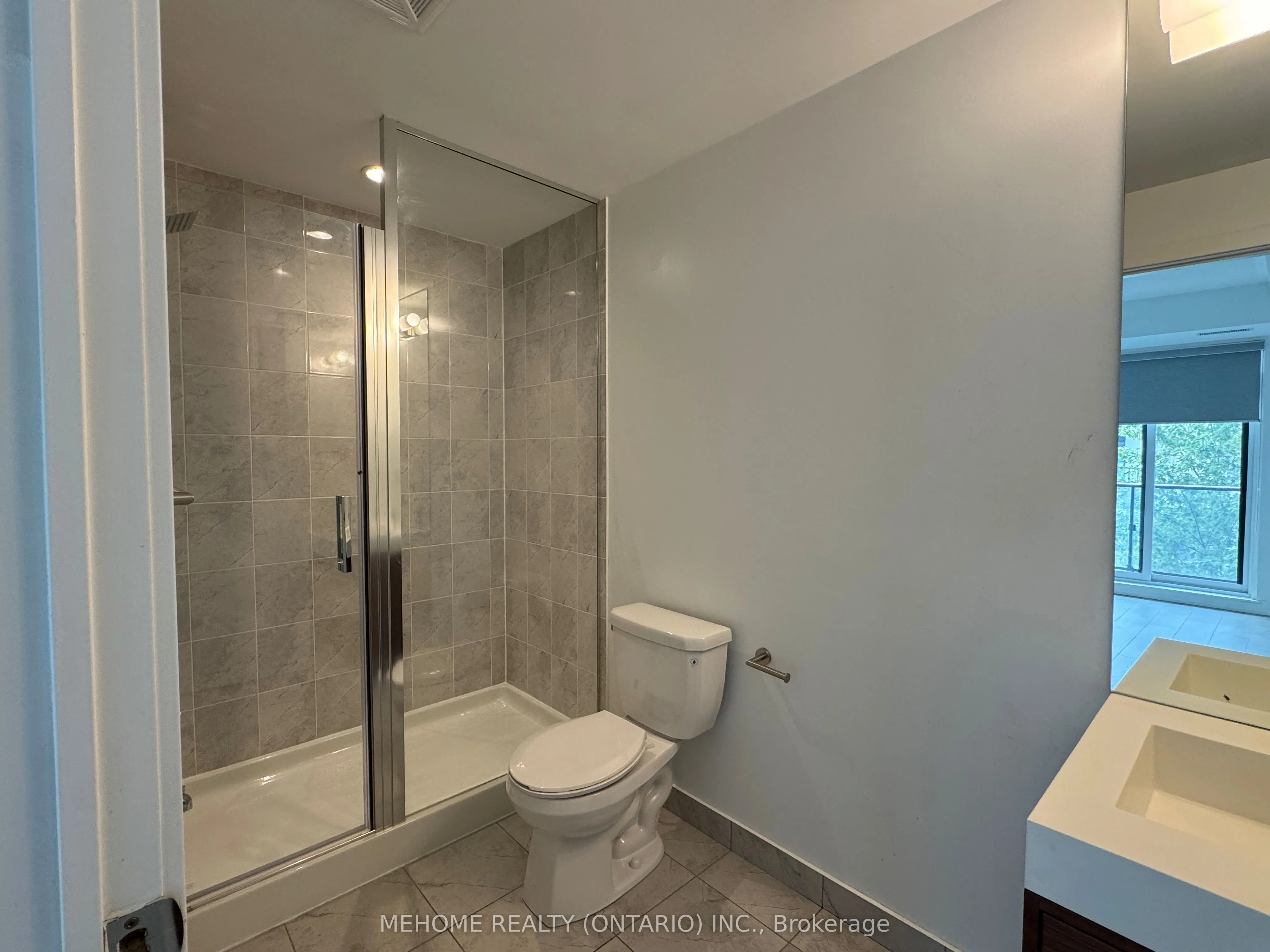 1709 Bur Oak Avenue, #207