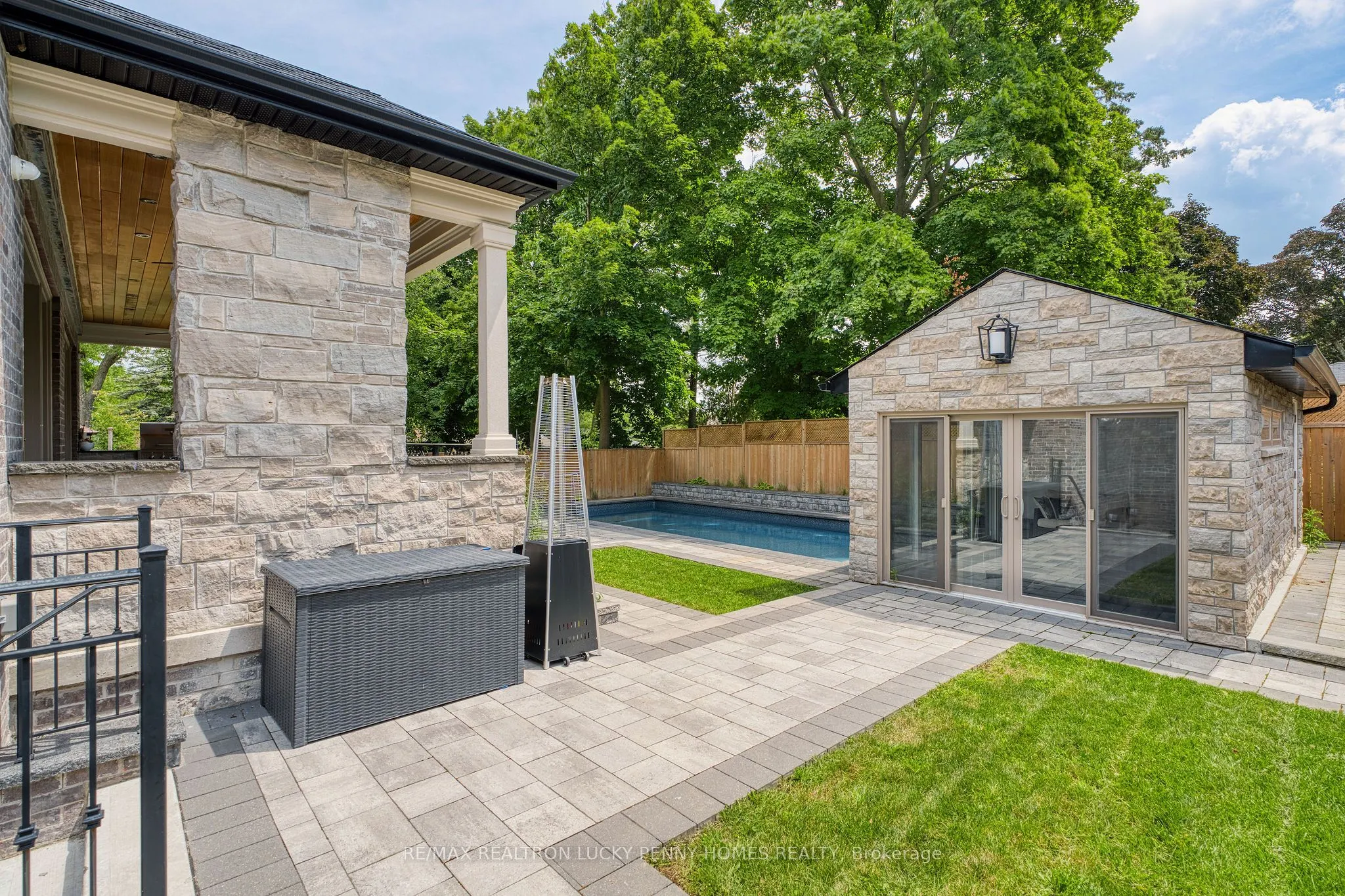 25 Talisman Crescent