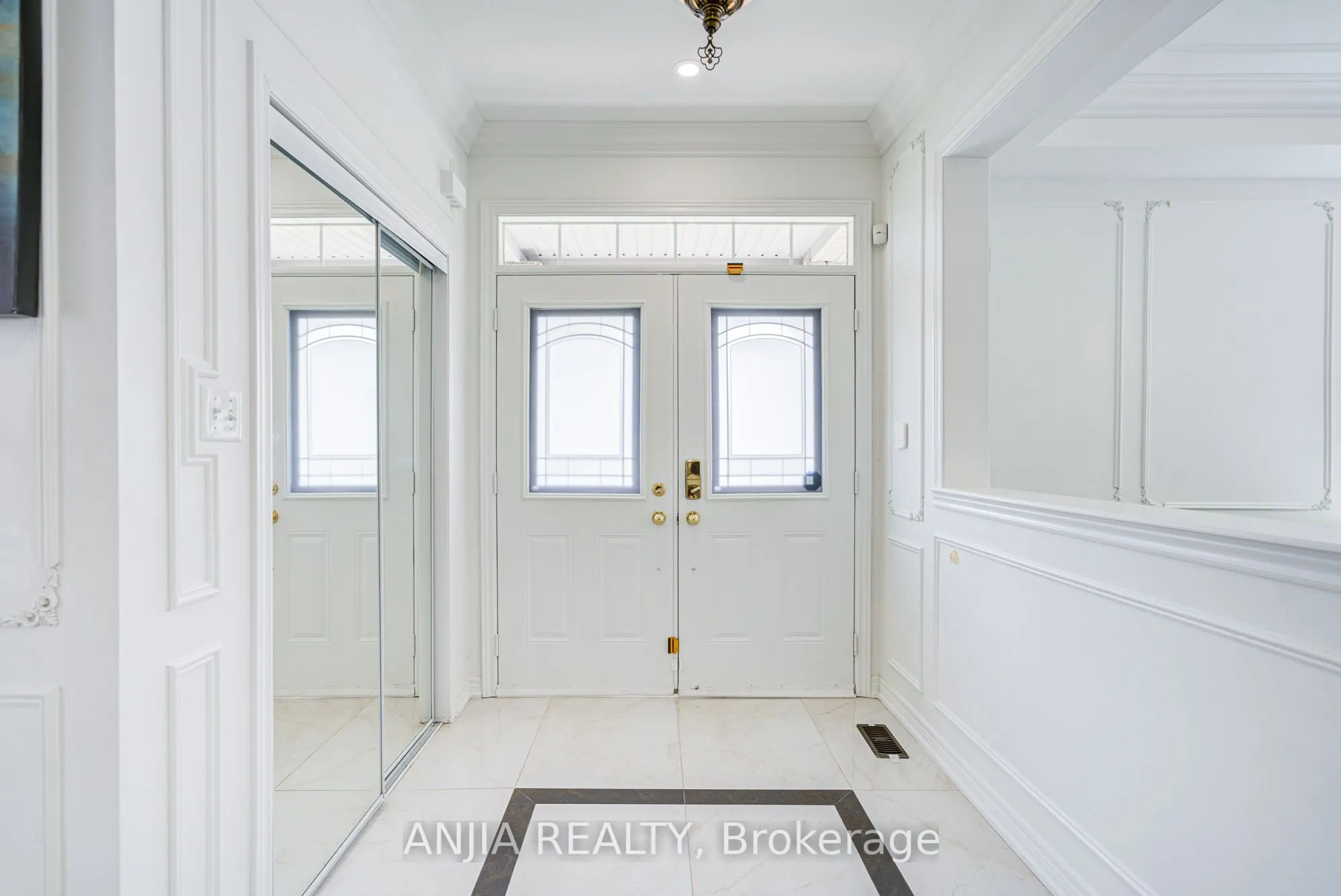 203 Richard Underhill Avenue