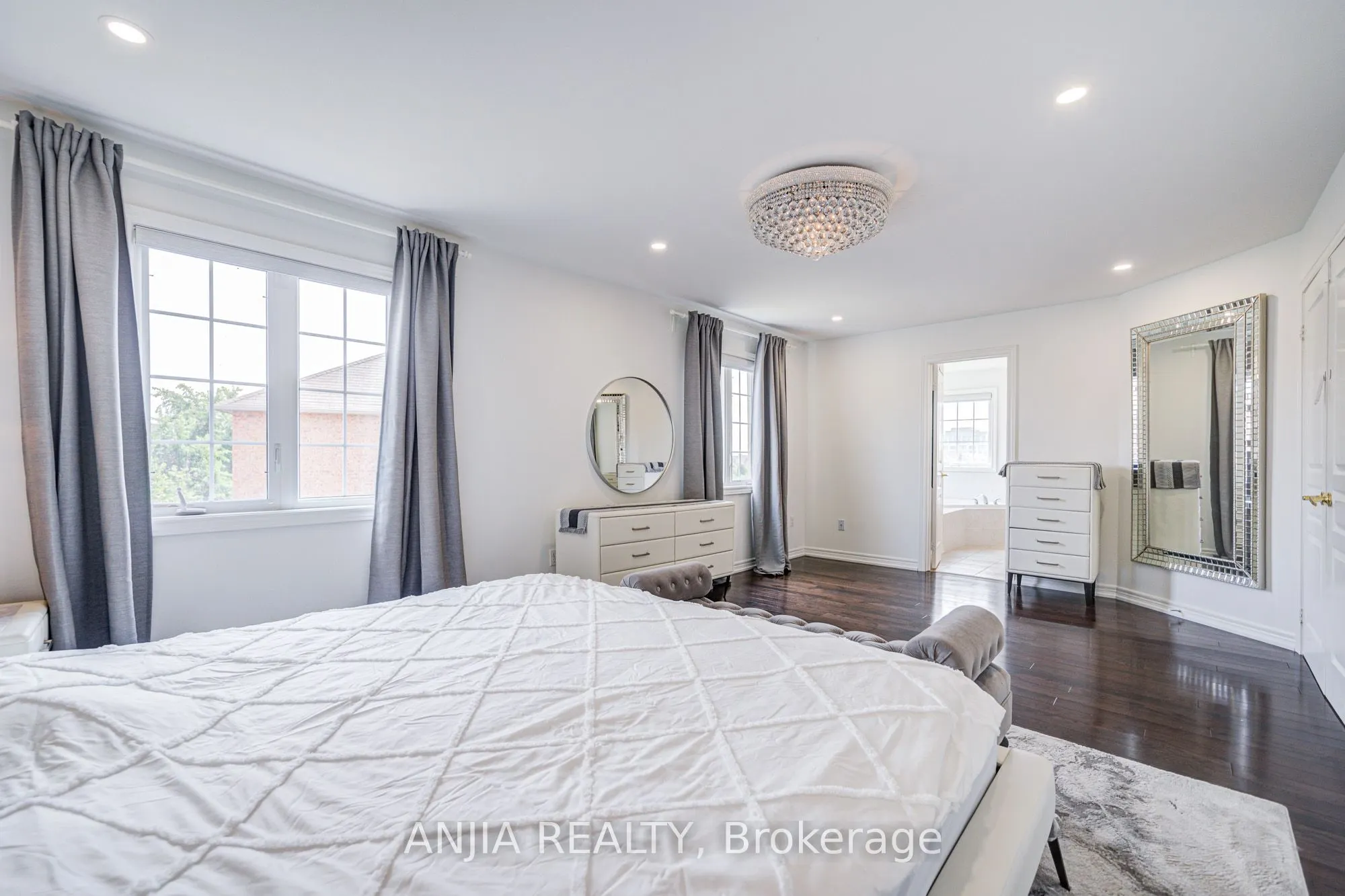 203 Richard Underhill Avenue