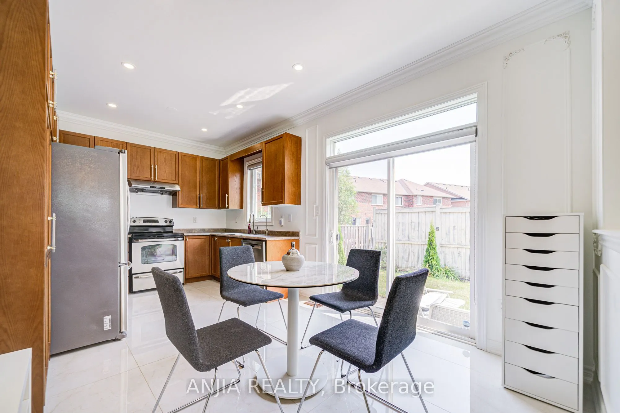 203 Richard Underhill Avenue