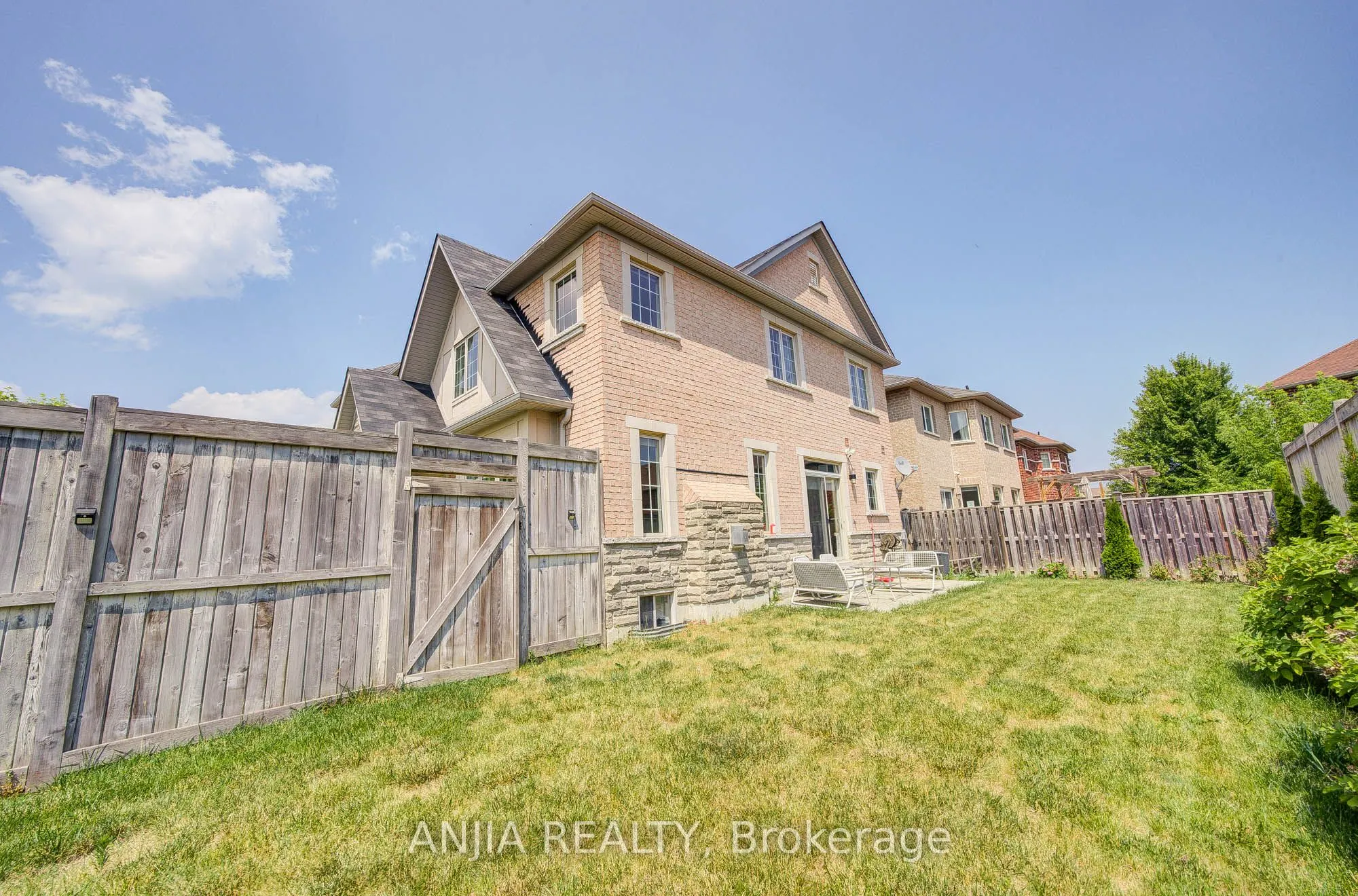 203 Richard Underhill Avenue