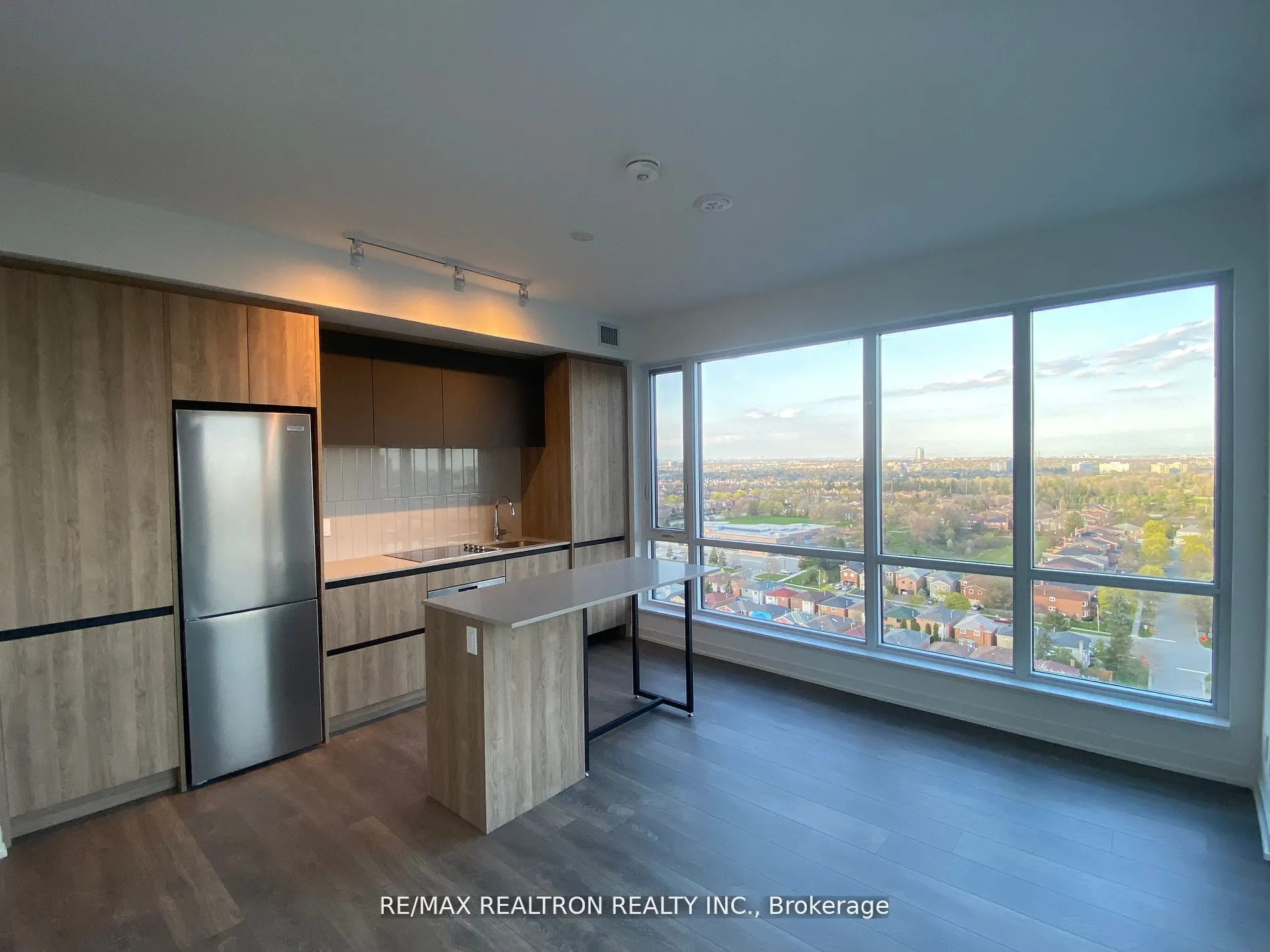 7950 Bathurst Street, #1516