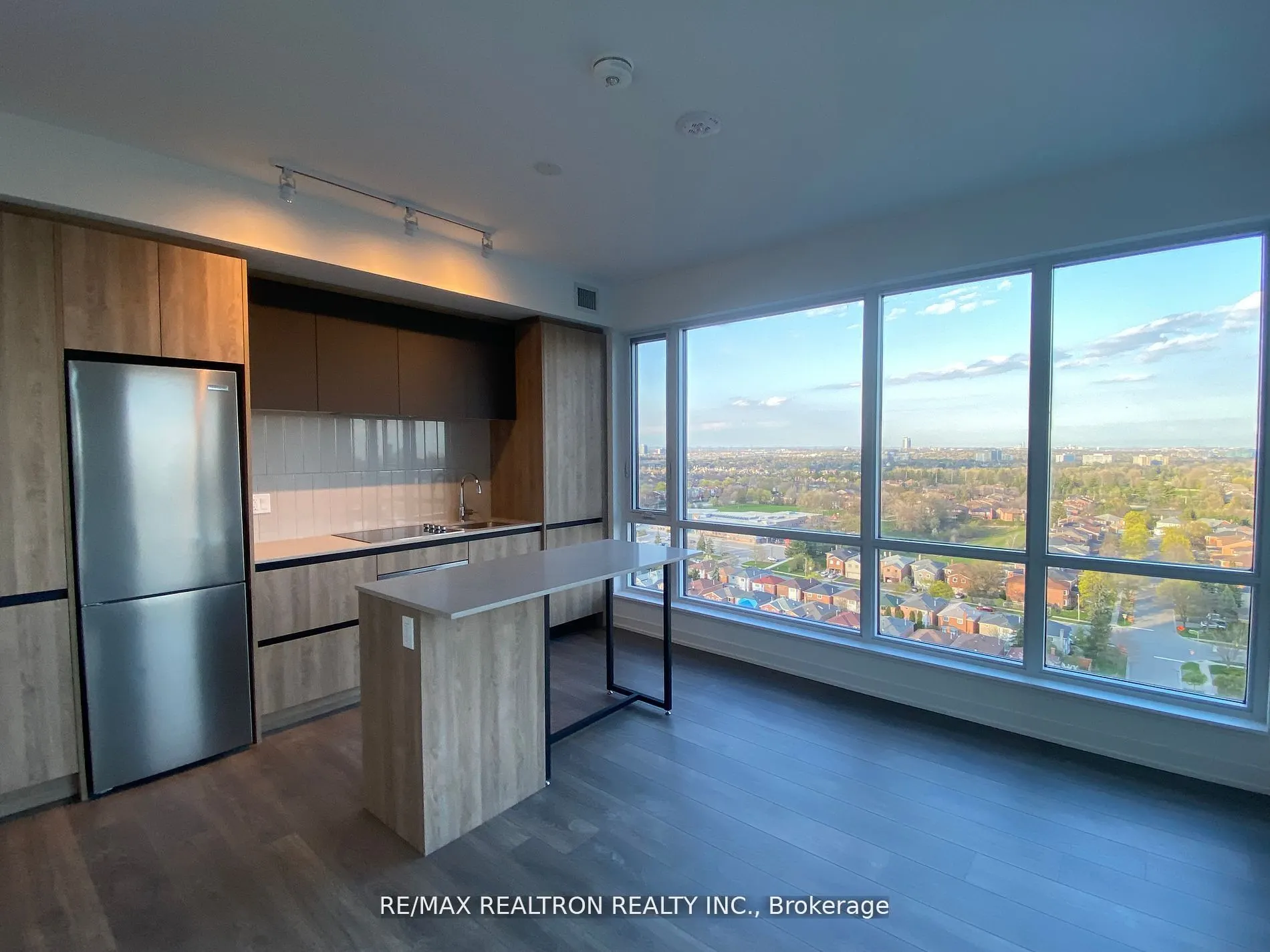 7950 Bathurst Street, #1516