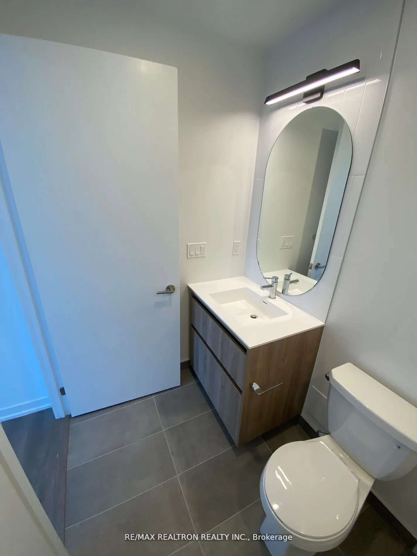 7950 Bathurst Street, #1516