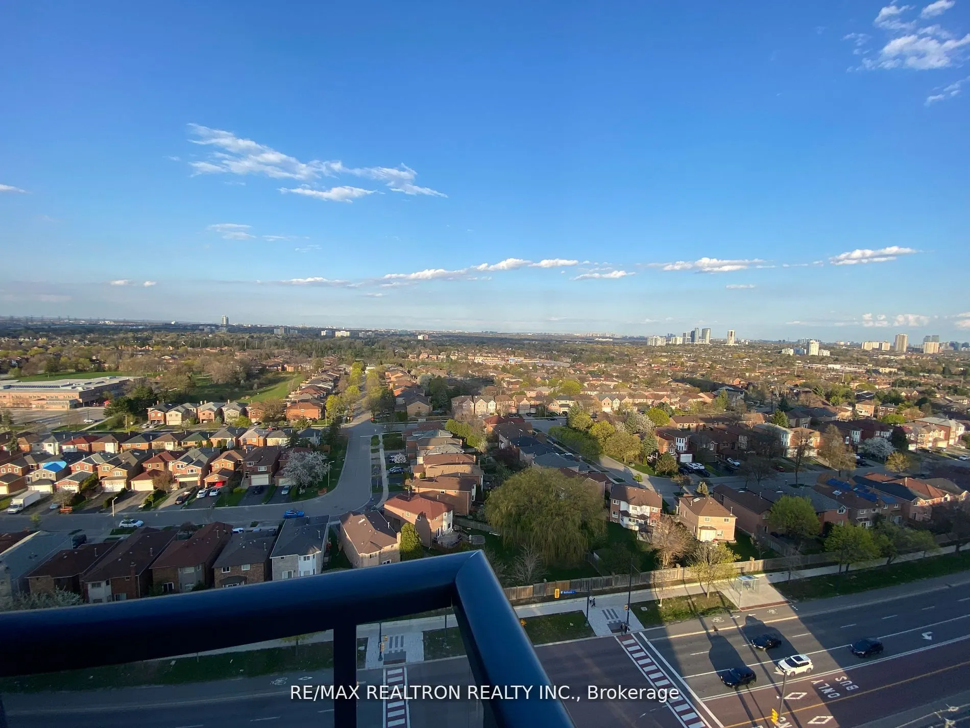 7950 Bathurst Street, #1516