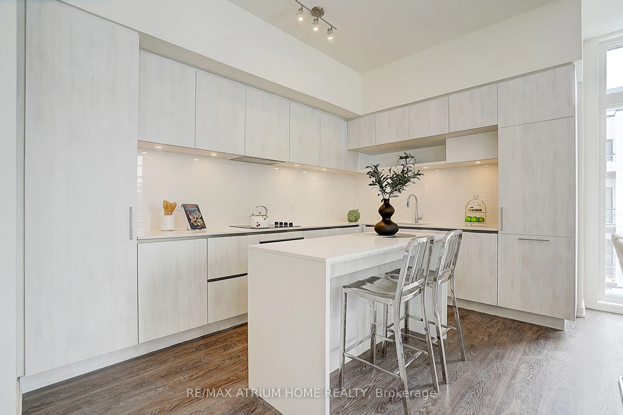 12 David Eyer Road, #1103