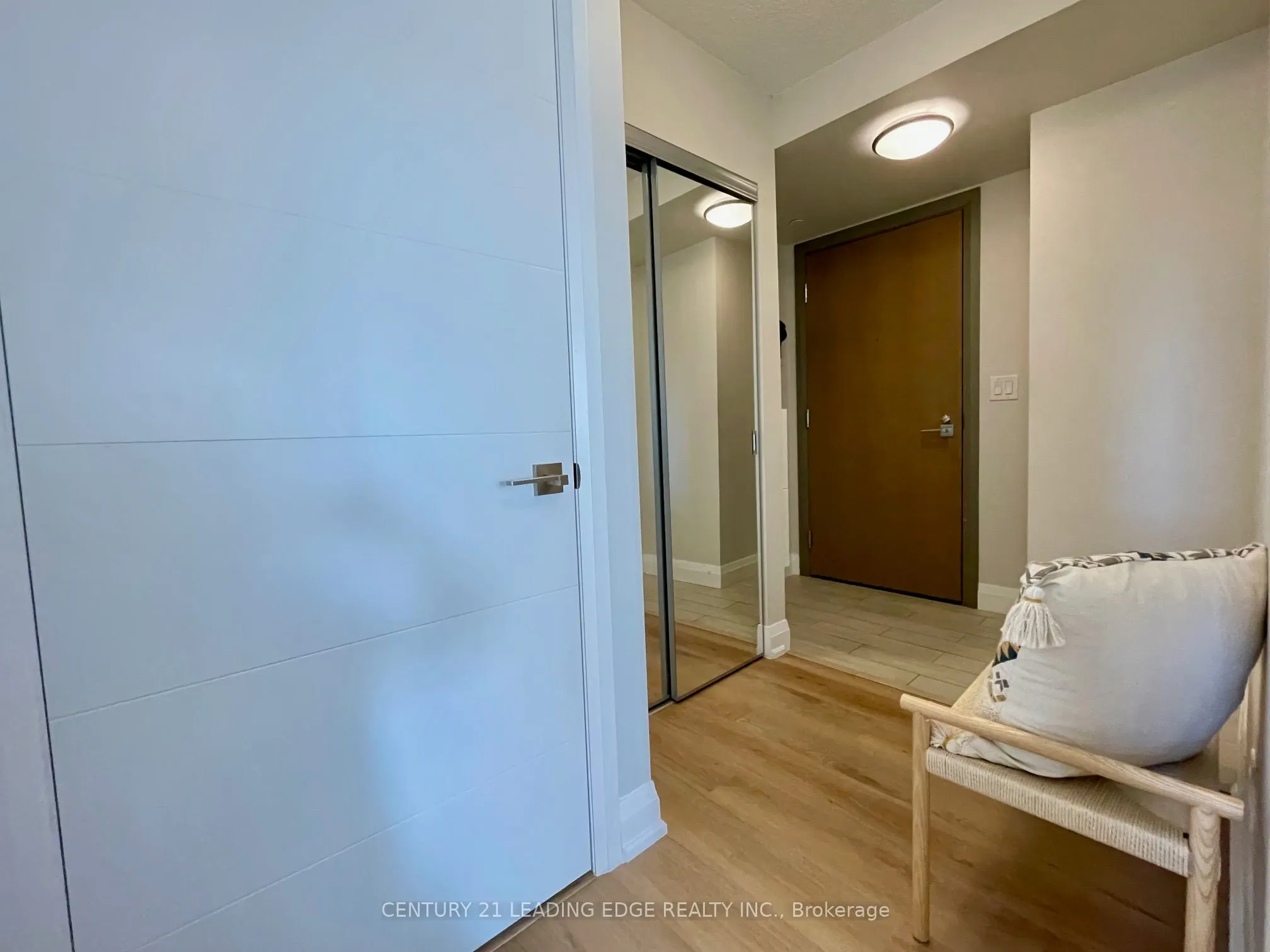 18 Uptown Drive, #1010