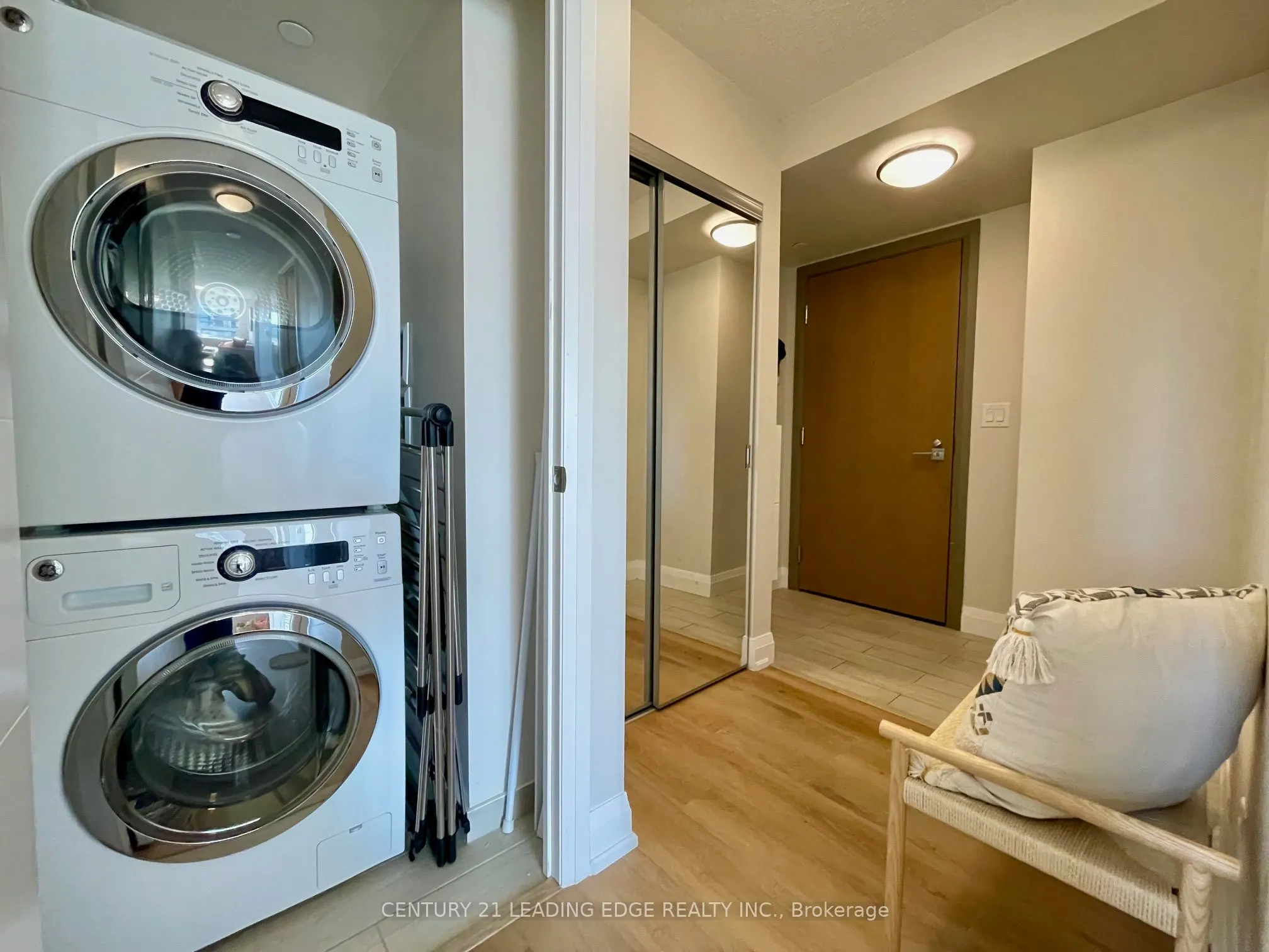 18 Uptown Drive, #1010