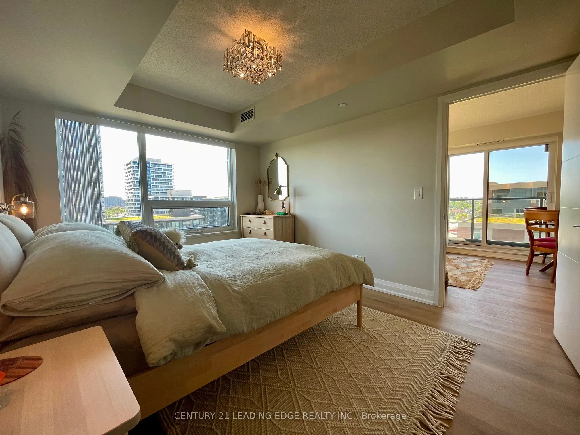 18 Uptown Drive, #1010