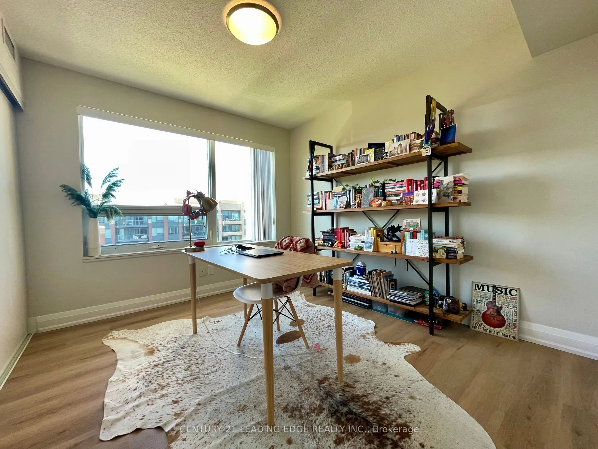 18 Uptown Drive, #1010