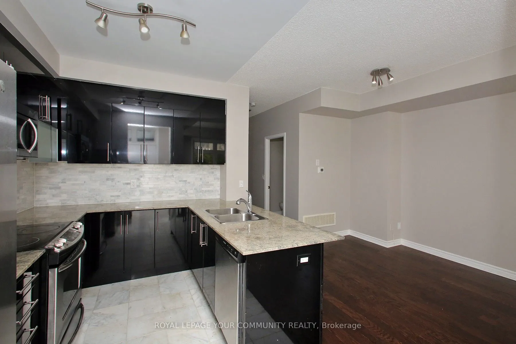 7 Brighton Place, #19