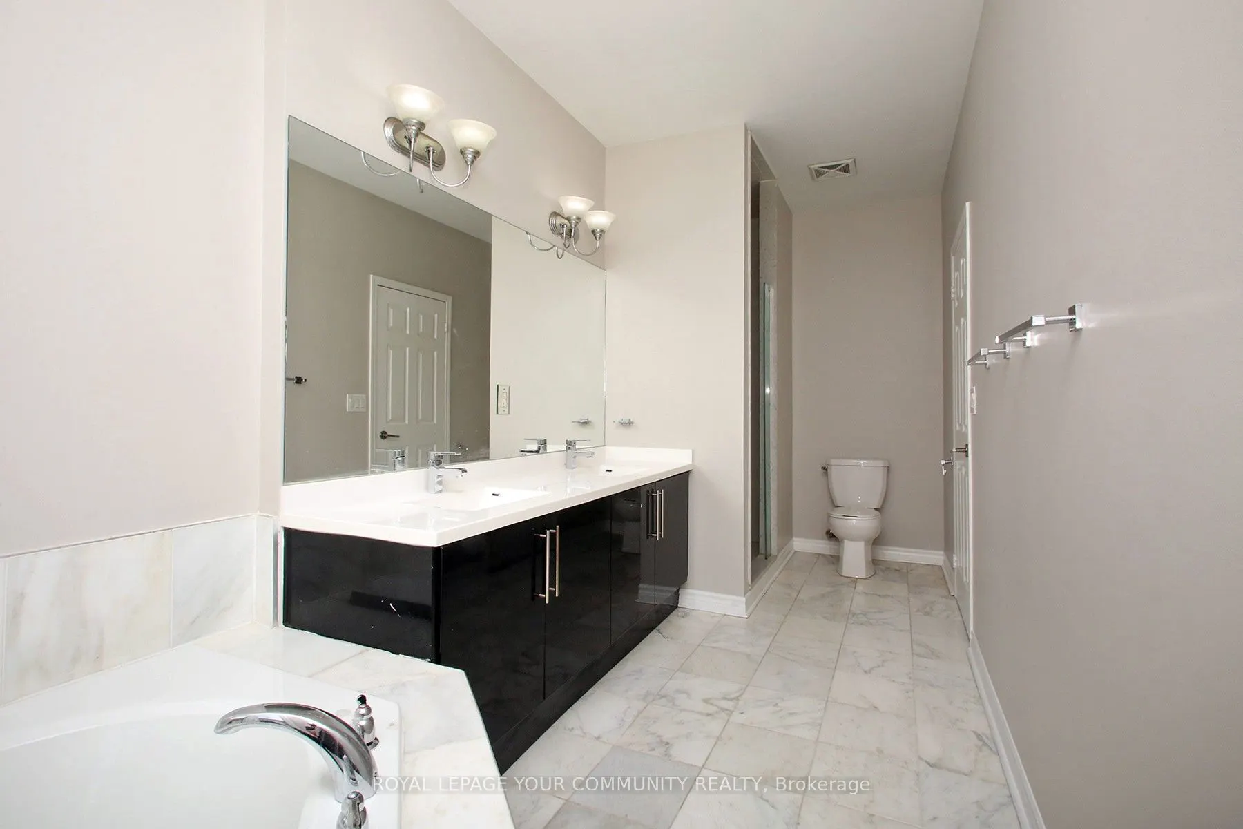 7 Brighton Place, #19