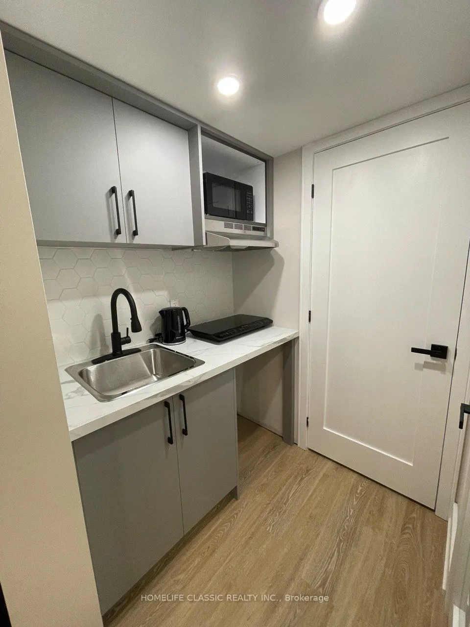 32 Gwillimbury Drive W, #Unit B