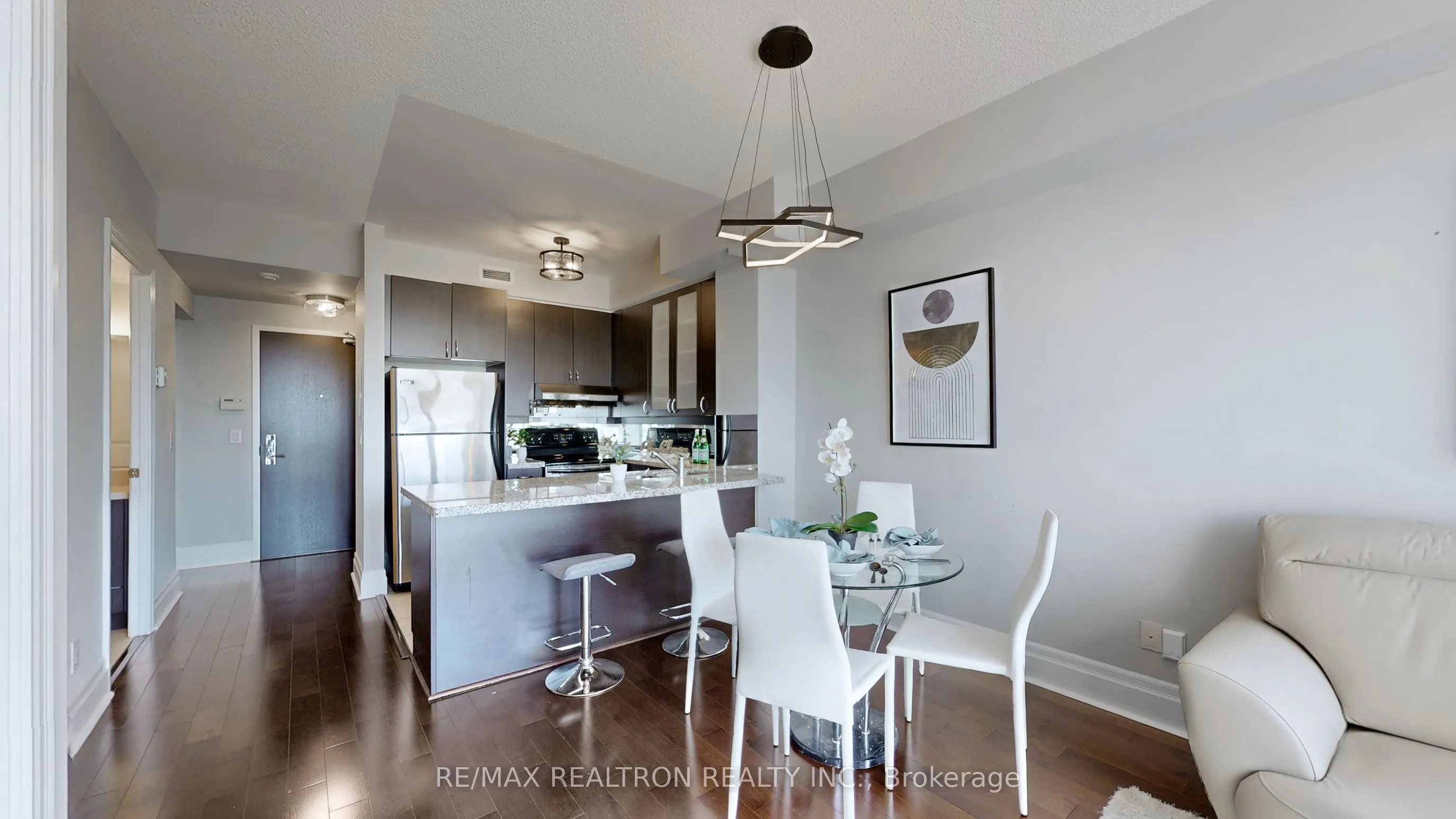 39 Upper Duke Crescent, #413