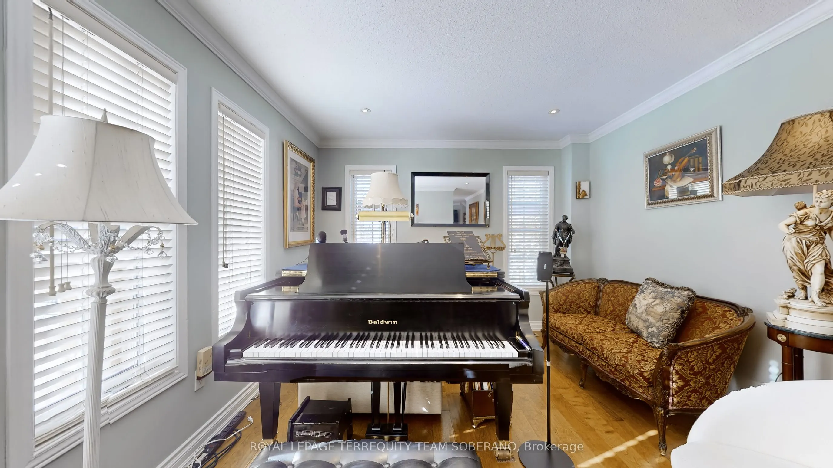 90 Vanguard Road