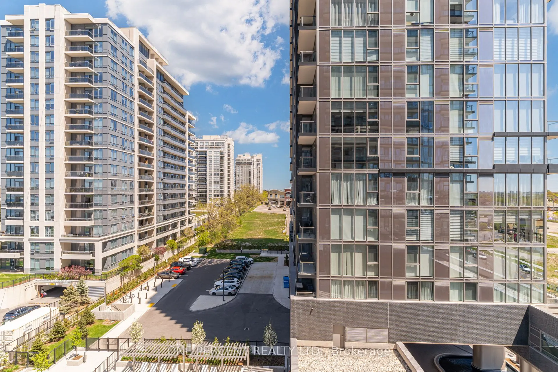 10 Gatineau Drive, #615