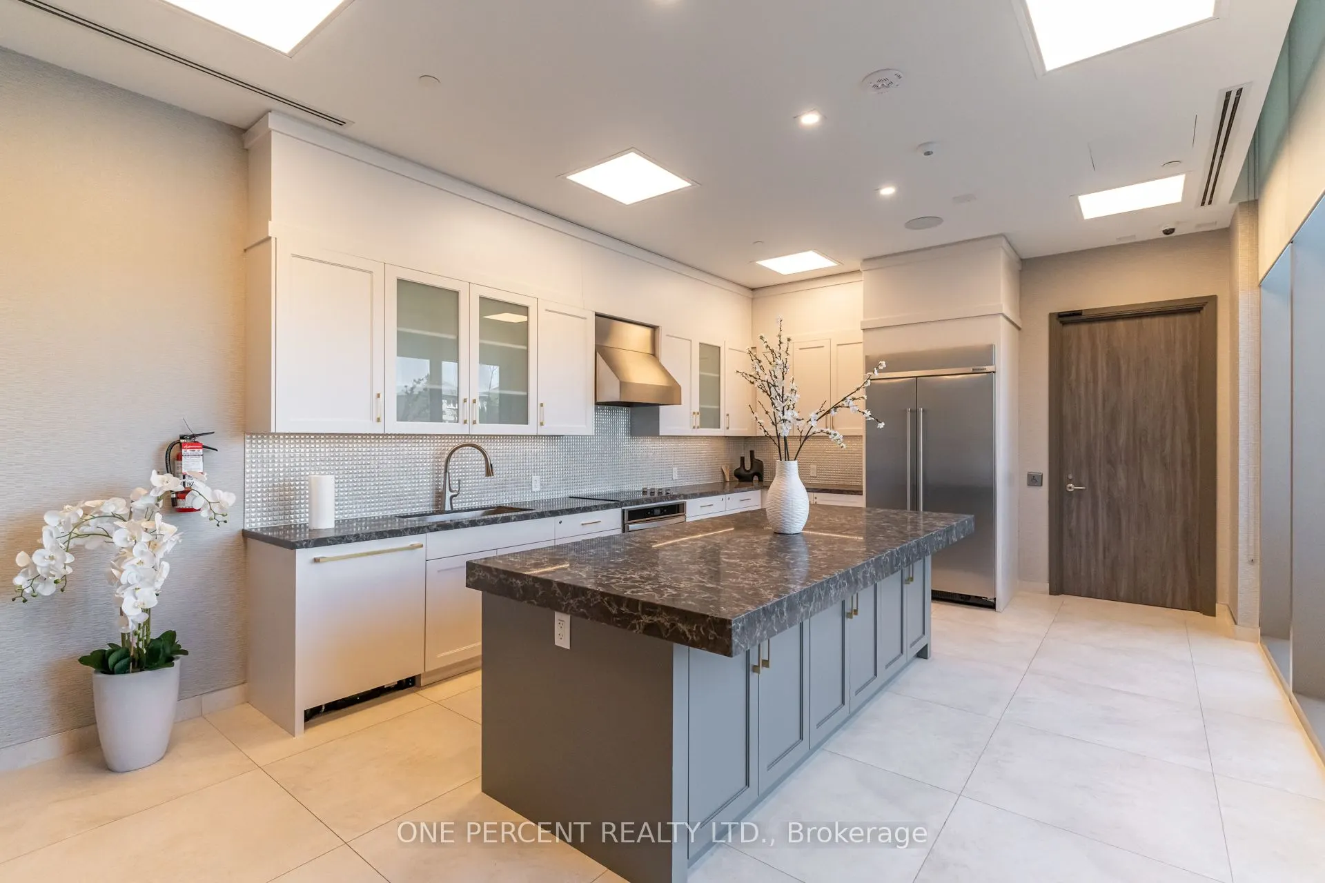 10 Gatineau Drive, #615