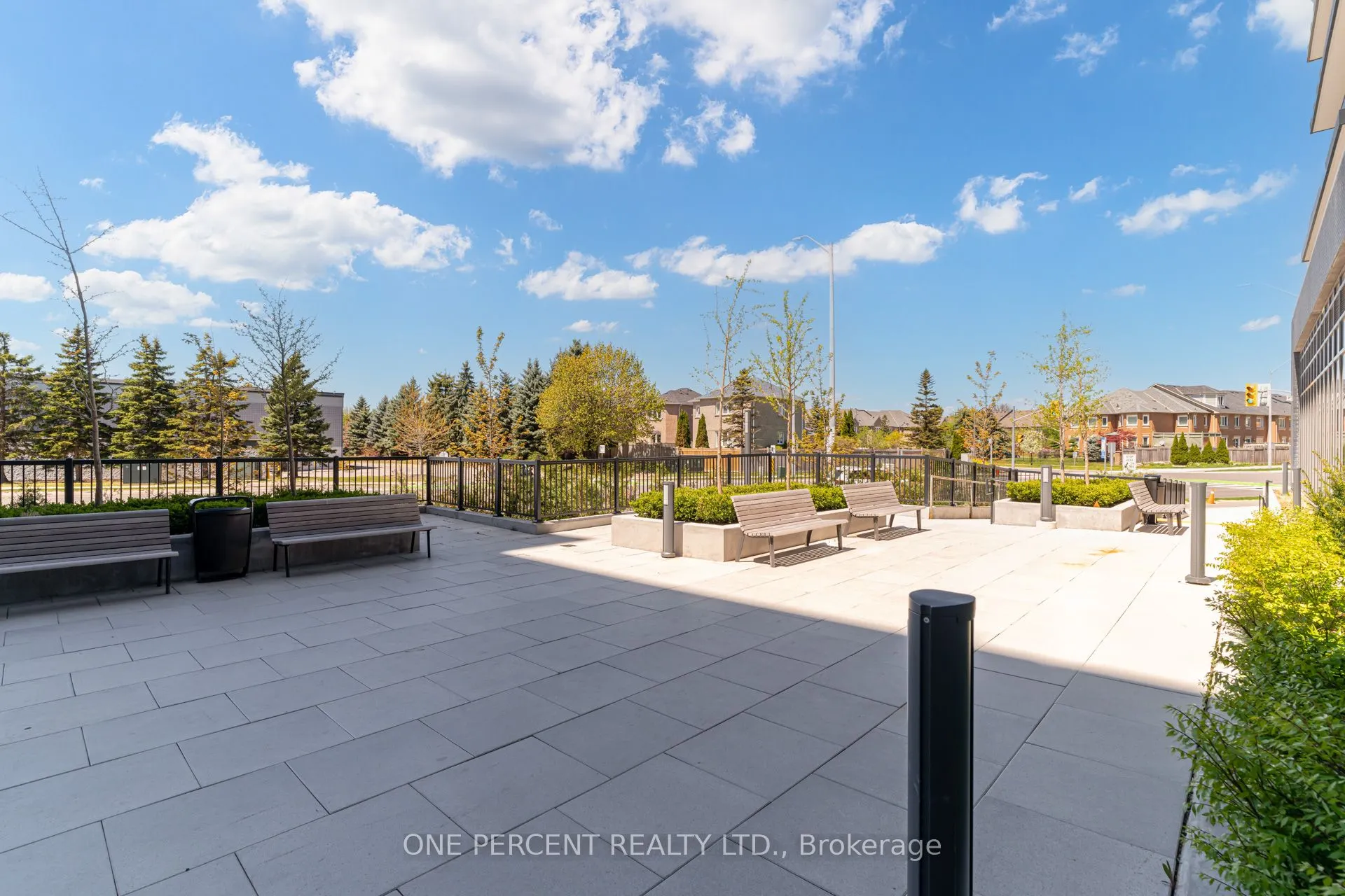 10 Gatineau Drive, #615