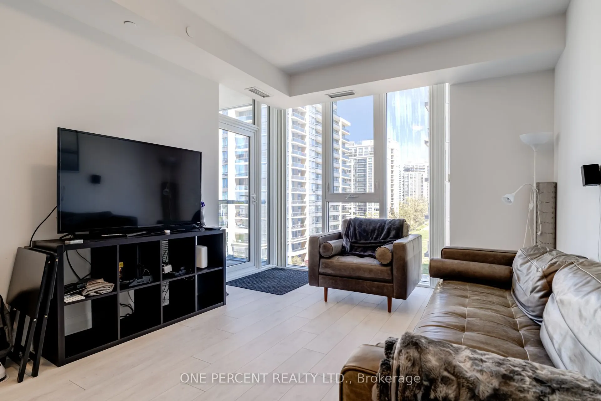 10 Gatineau Drive, #615