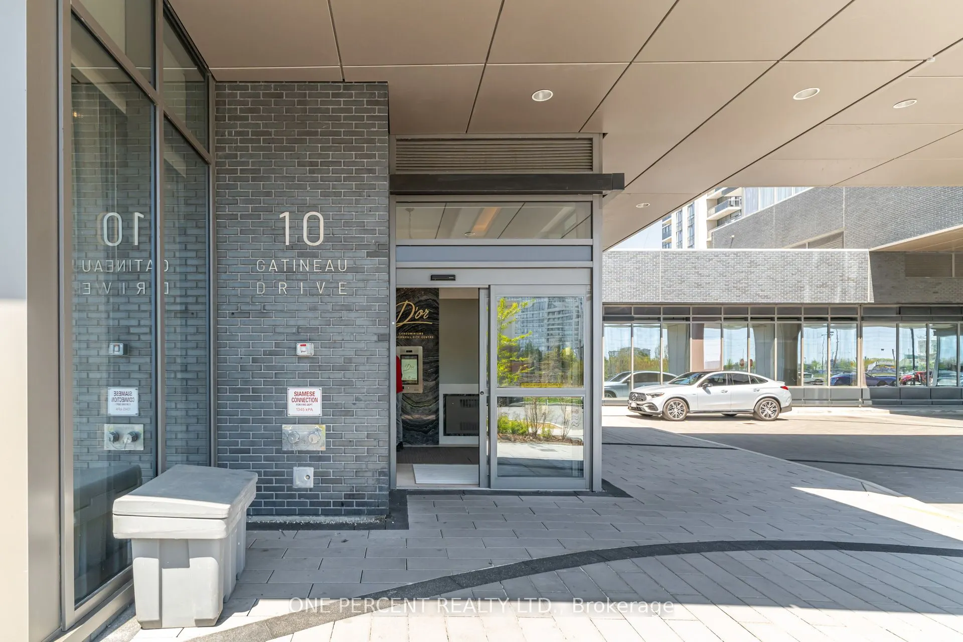 10 Gatineau Drive, #615