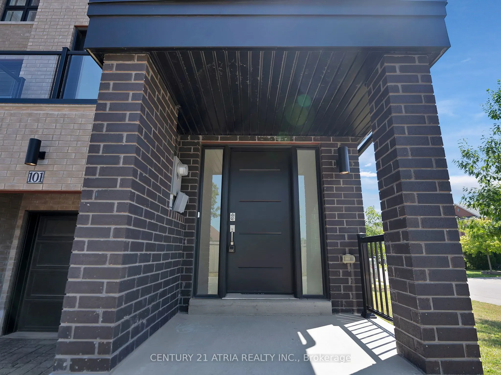 101 Gridiron Gate