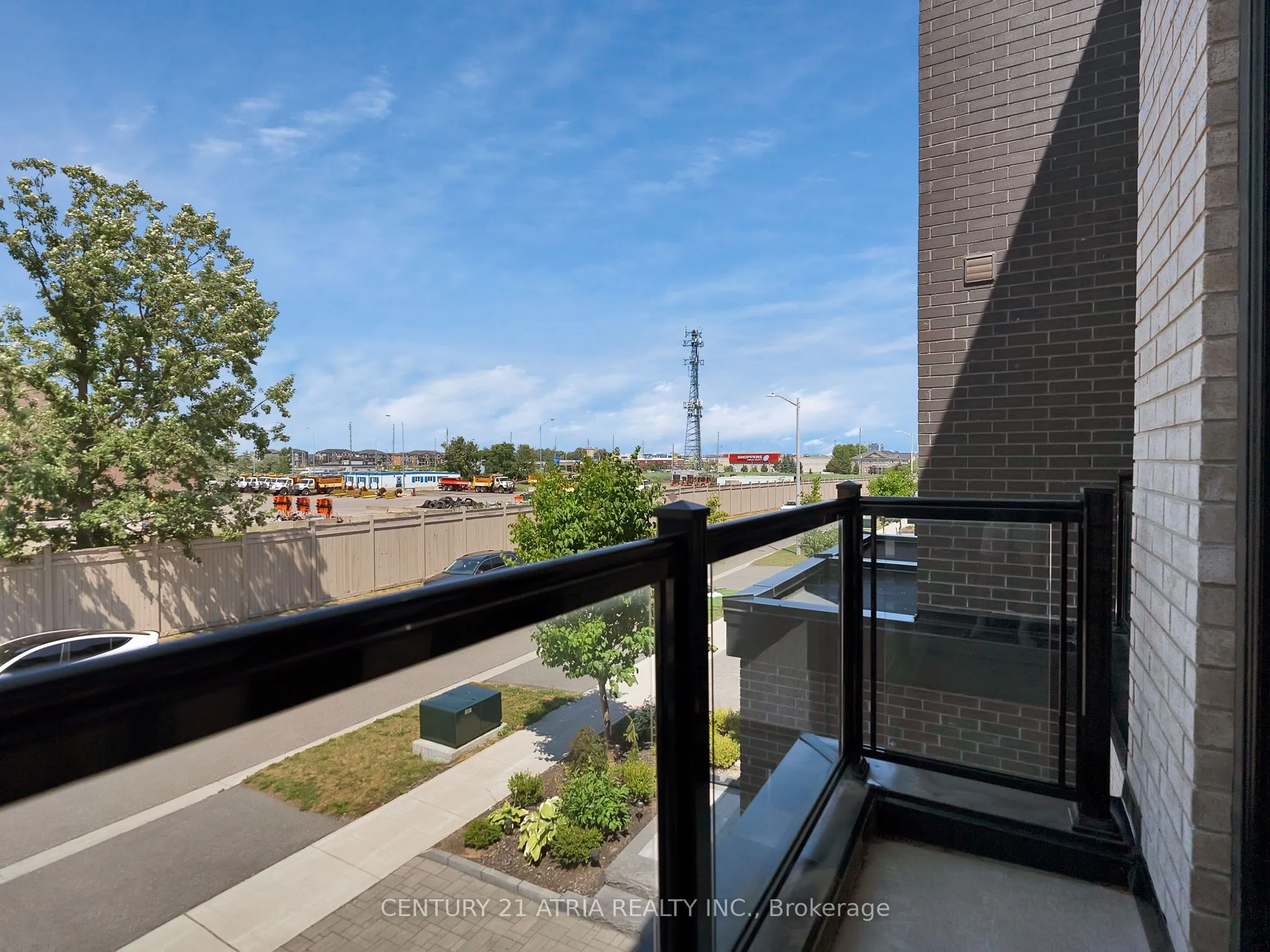 101 Gridiron Gate